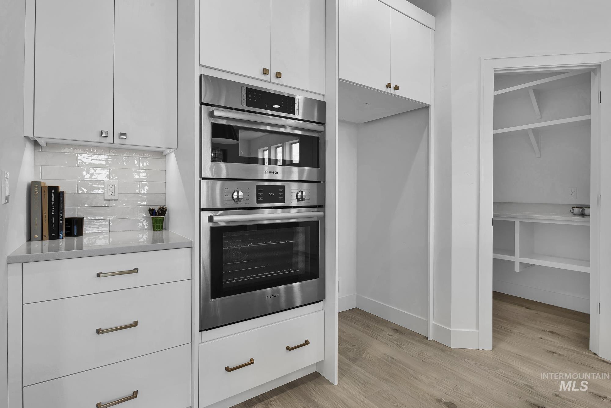 9675 W Snow Wolf Ln, Star, Idaho 83669, 3 Bedrooms, 2 Bathrooms, Residential For Sale, Price $634,900,MLS 98976226