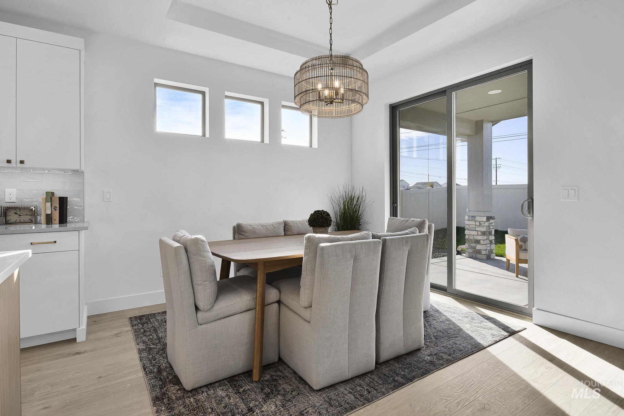 9675 W Snow Wolf Ln, Star, Idaho 83669, 3 Bedrooms, 2 Bathrooms, Residential For Sale, Price $634,900,MLS 98976226