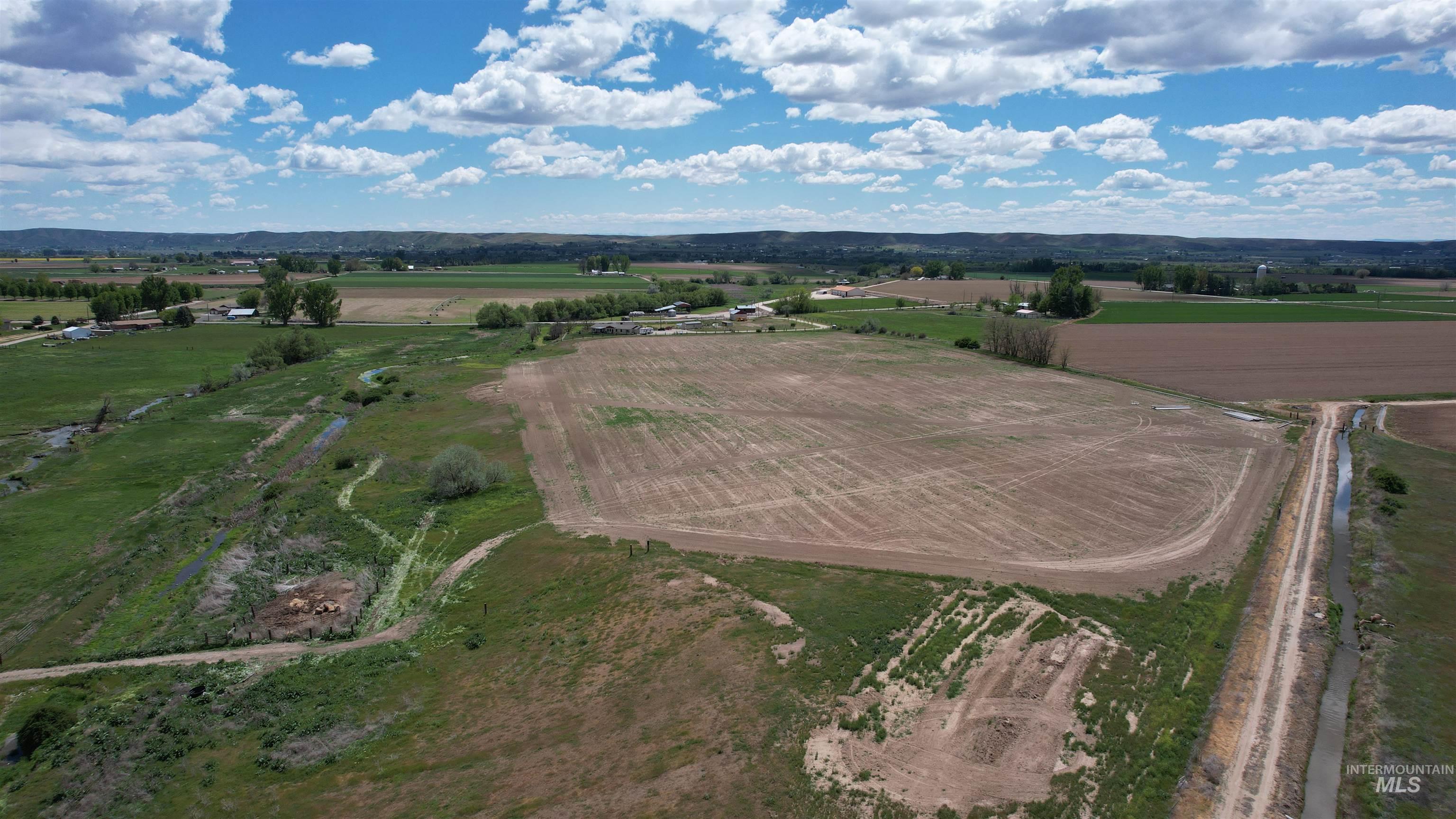 5448 W Black Canyon, Emmett, Idaho 83617, 3 Bedrooms, 2 Bathrooms, Farm & Ranch For Sale, Price $2,000,000, 98976234