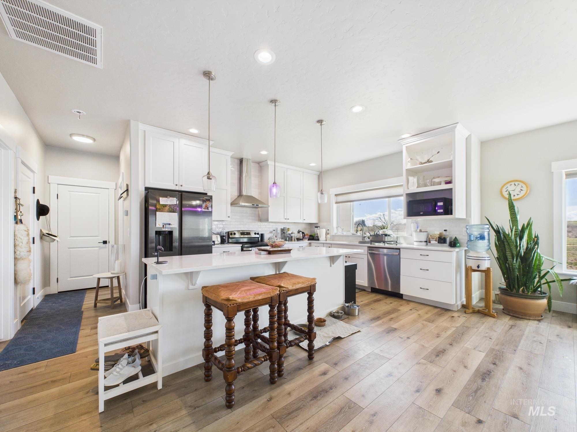 5448 W Black Canyon, Emmett, Idaho 83617, 3 Bedrooms, 2 Bathrooms, Farm & Ranch For Sale, Price $2,000,000, 98976234