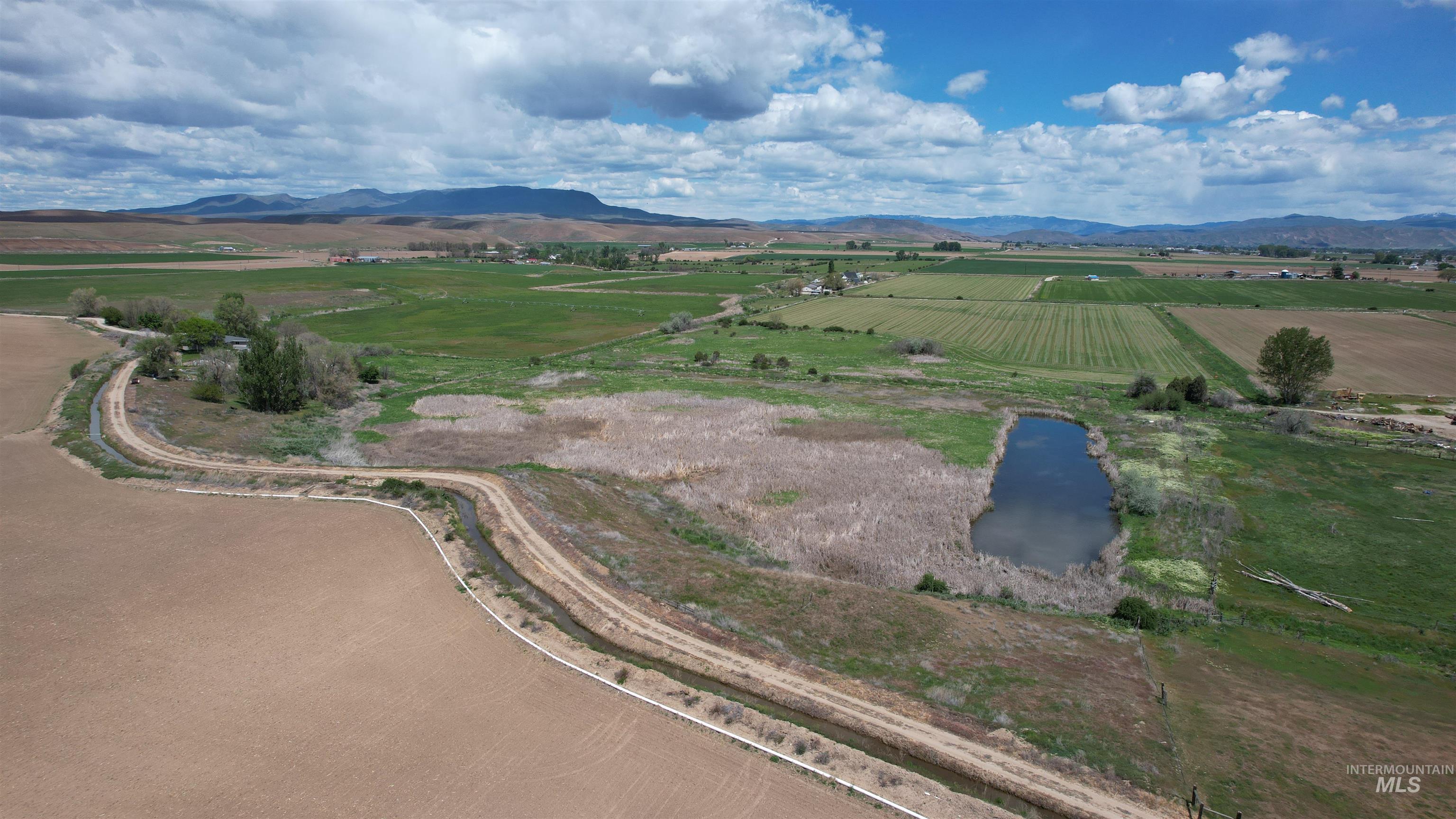5448 W Black Canyon, Emmett, Idaho 83617, 3 Bedrooms, 2 Bathrooms, Farm & Ranch For Sale, Price $2,000,000, 98976234