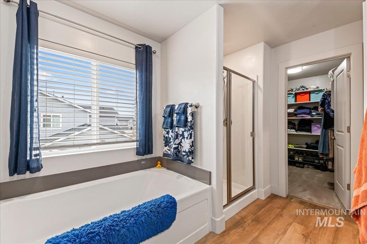 11211 Sopris Loop, Caldwell, Idaho 83605, 4 Bedrooms, 2.5 Bathrooms, Residential For Sale, Price $485,000,MLS 98976236