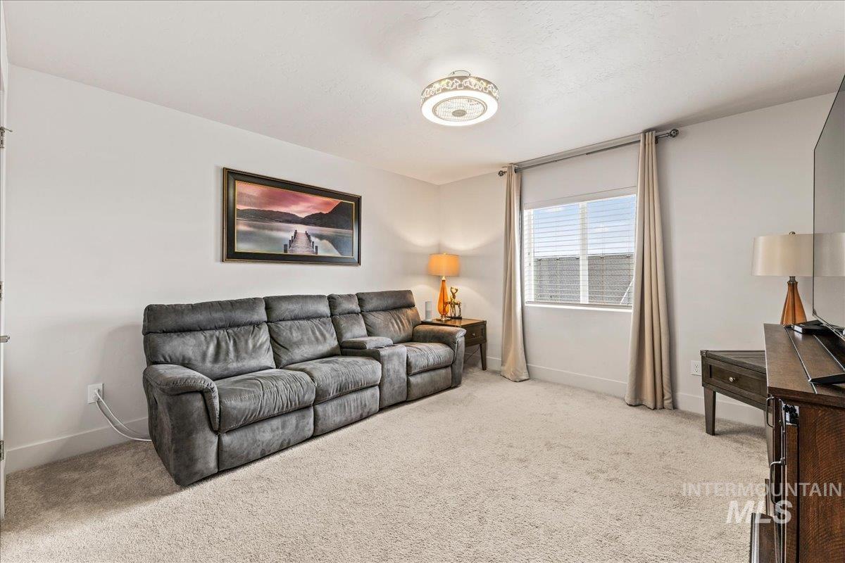 11211 Sopris Loop, Caldwell, Idaho 83605, 4 Bedrooms, 2.5 Bathrooms, Residential For Sale, Price $485,000,MLS 98976236