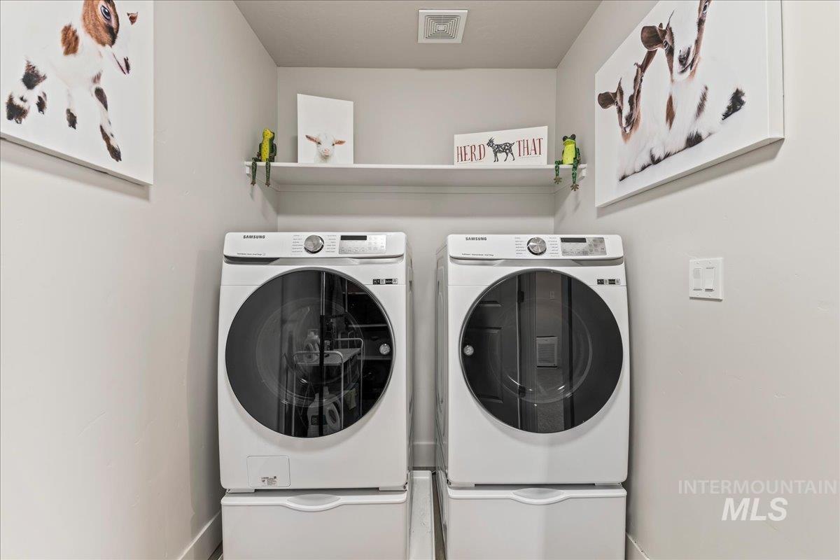 11211 Sopris Loop, Caldwell, Idaho 83605, 4 Bedrooms, 2.5 Bathrooms, Residential For Sale, Price $485,000,MLS 98976236