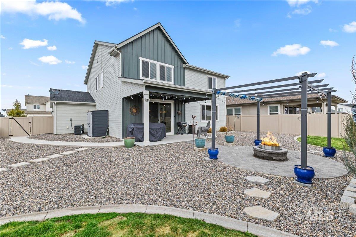 11211 Sopris Loop, Caldwell, Idaho 83605, 4 Bedrooms, 2.5 Bathrooms, Residential For Sale, Price $485,000,MLS 98976236