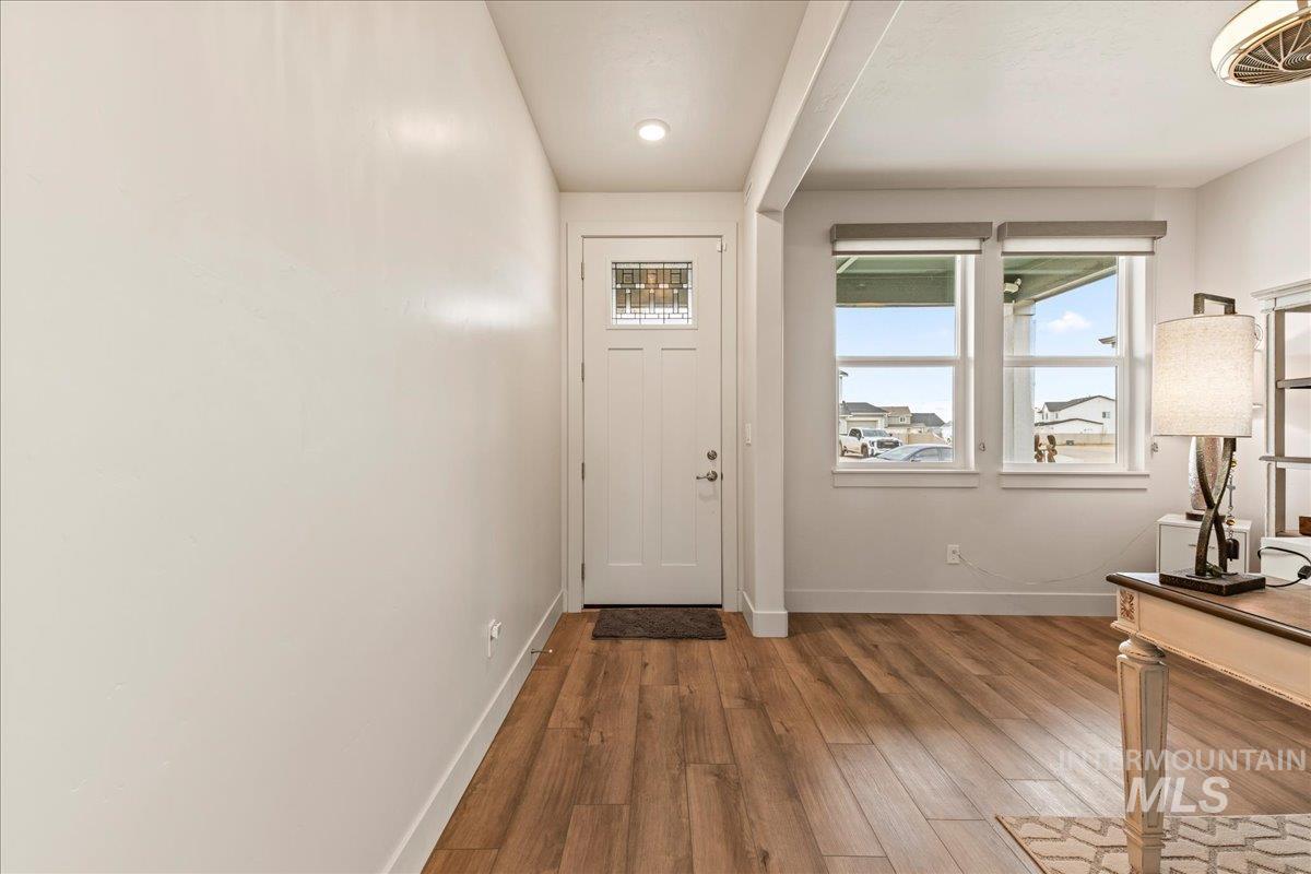 11211 Sopris Loop, Caldwell, Idaho 83605, 4 Bedrooms, 2.5 Bathrooms, Residential For Sale, Price $485,000,MLS 98976236