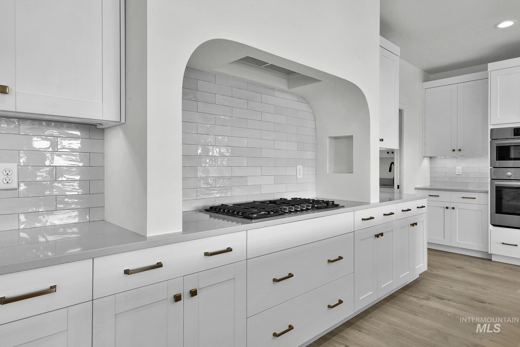 9855 W Snow Wolf Ln, Star, Idaho 83669, 3 Bedrooms, 2 Bathrooms, Residential For Sale, Price $719,900,MLS 98976238