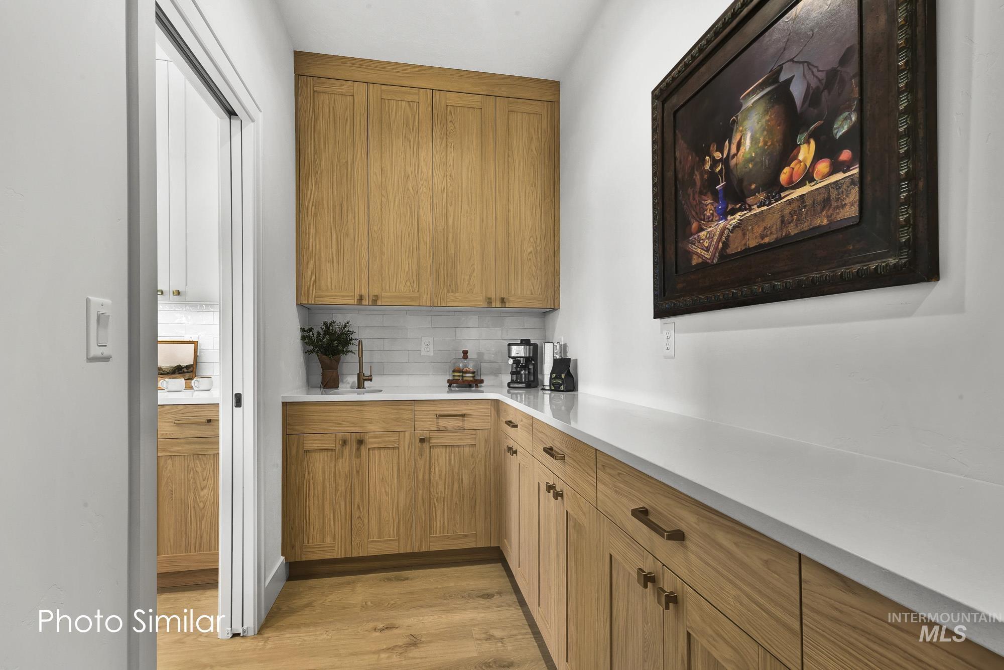 9855 W Snow Wolf Ln, Star, Idaho 83669, 3 Bedrooms, 2 Bathrooms, Residential For Sale, Price $719,900,MLS 98976238