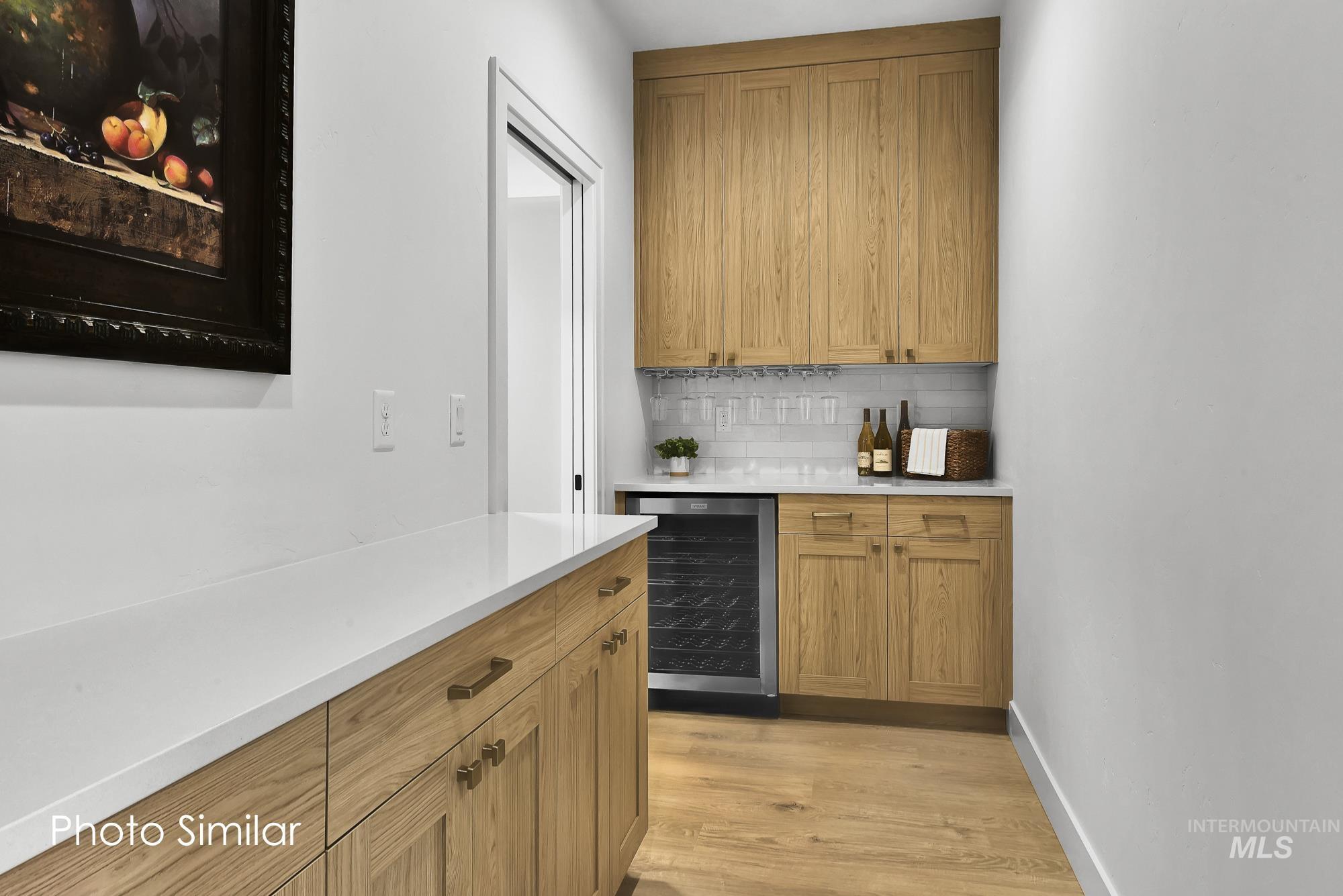 9855 W Snow Wolf Ln, Star, Idaho 83669, 3 Bedrooms, 2 Bathrooms, Residential For Sale, Price $719,900,MLS 98976238