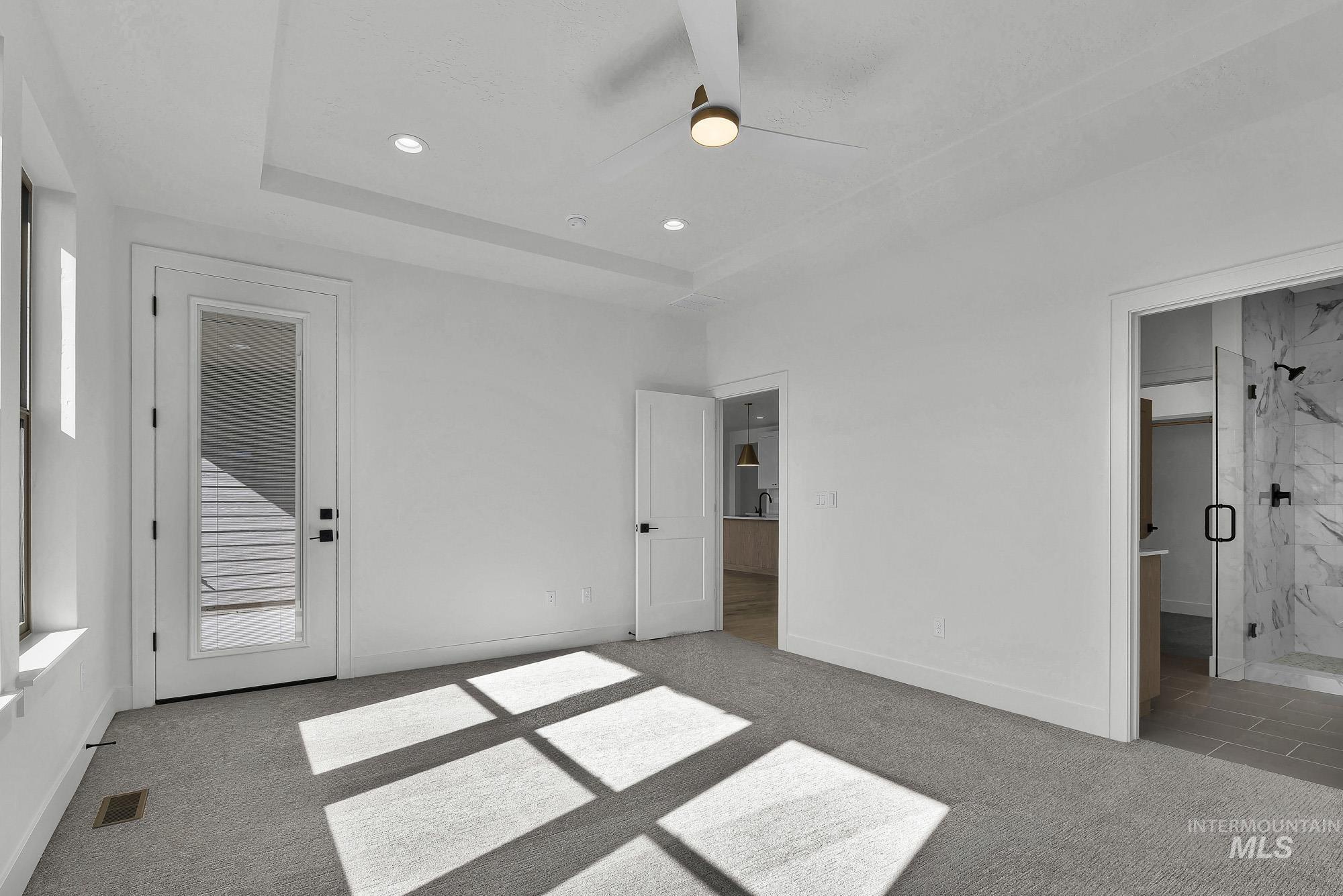 9855 W Snow Wolf Ln, Star, Idaho 83669, 3 Bedrooms, 2 Bathrooms, Residential For Sale, Price $719,900,MLS 98976238