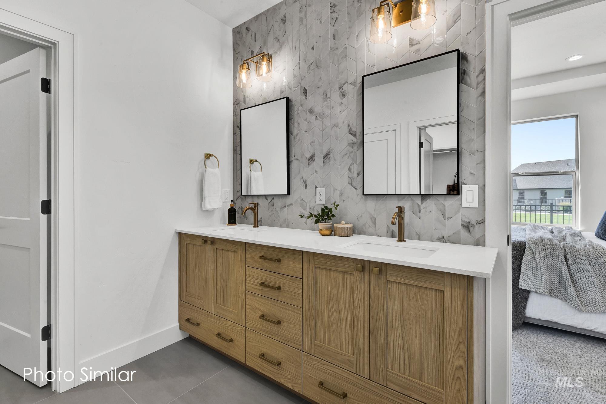 9855 W Snow Wolf Ln, Star, Idaho 83669, 3 Bedrooms, 2 Bathrooms, Residential For Sale, Price $719,900,MLS 98976238