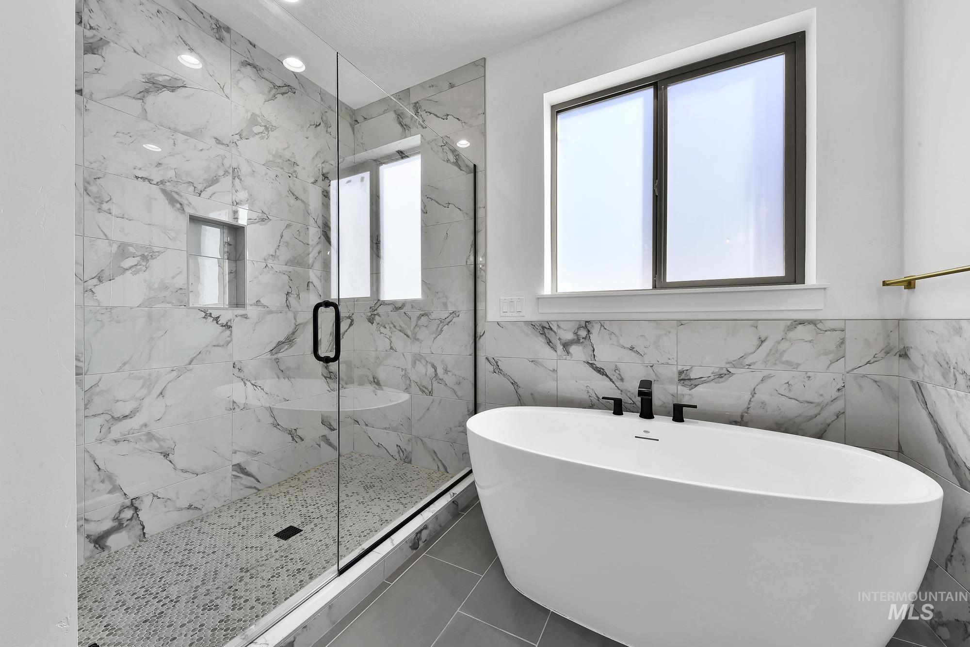 9855 W Snow Wolf Ln, Star, Idaho 83669, 3 Bedrooms, 2 Bathrooms, Residential For Sale, Price $719,900,MLS 98976238