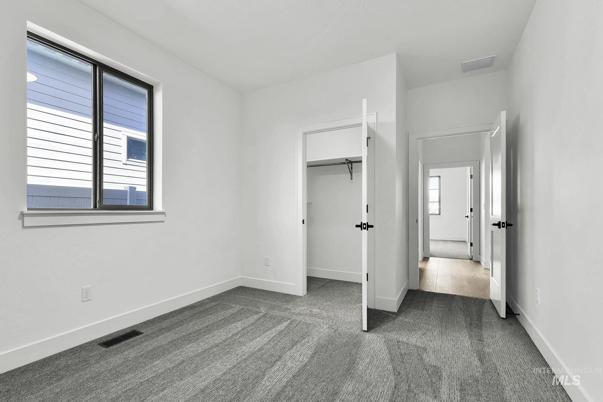 9855 W Snow Wolf Ln, Star, Idaho 83669, 3 Bedrooms, 2 Bathrooms, Residential For Sale, Price $719,900,MLS 98976238