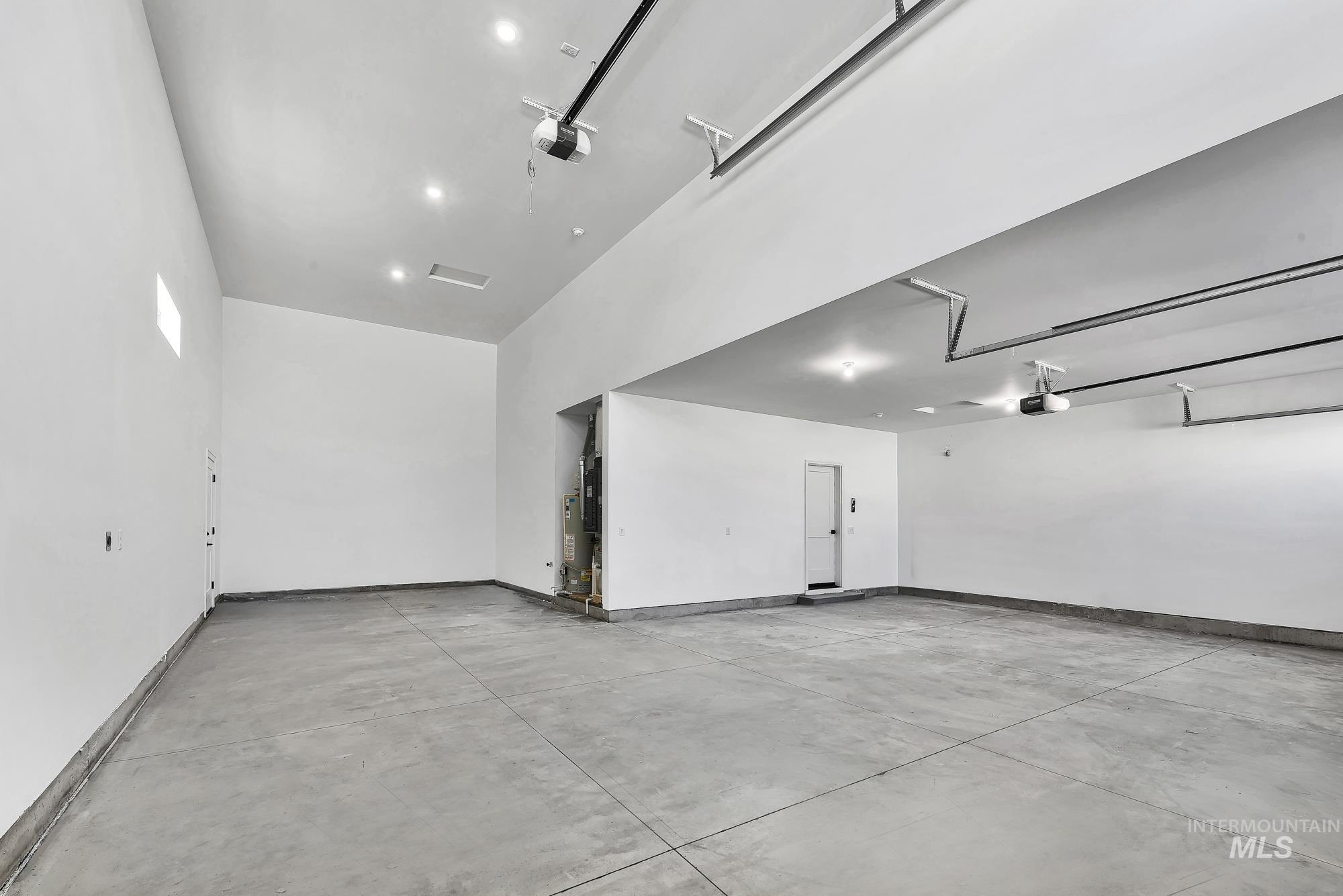 9855 W Snow Wolf Ln, Star, Idaho 83669, 3 Bedrooms, 2 Bathrooms, Residential For Sale, Price $719,900,MLS 98976238