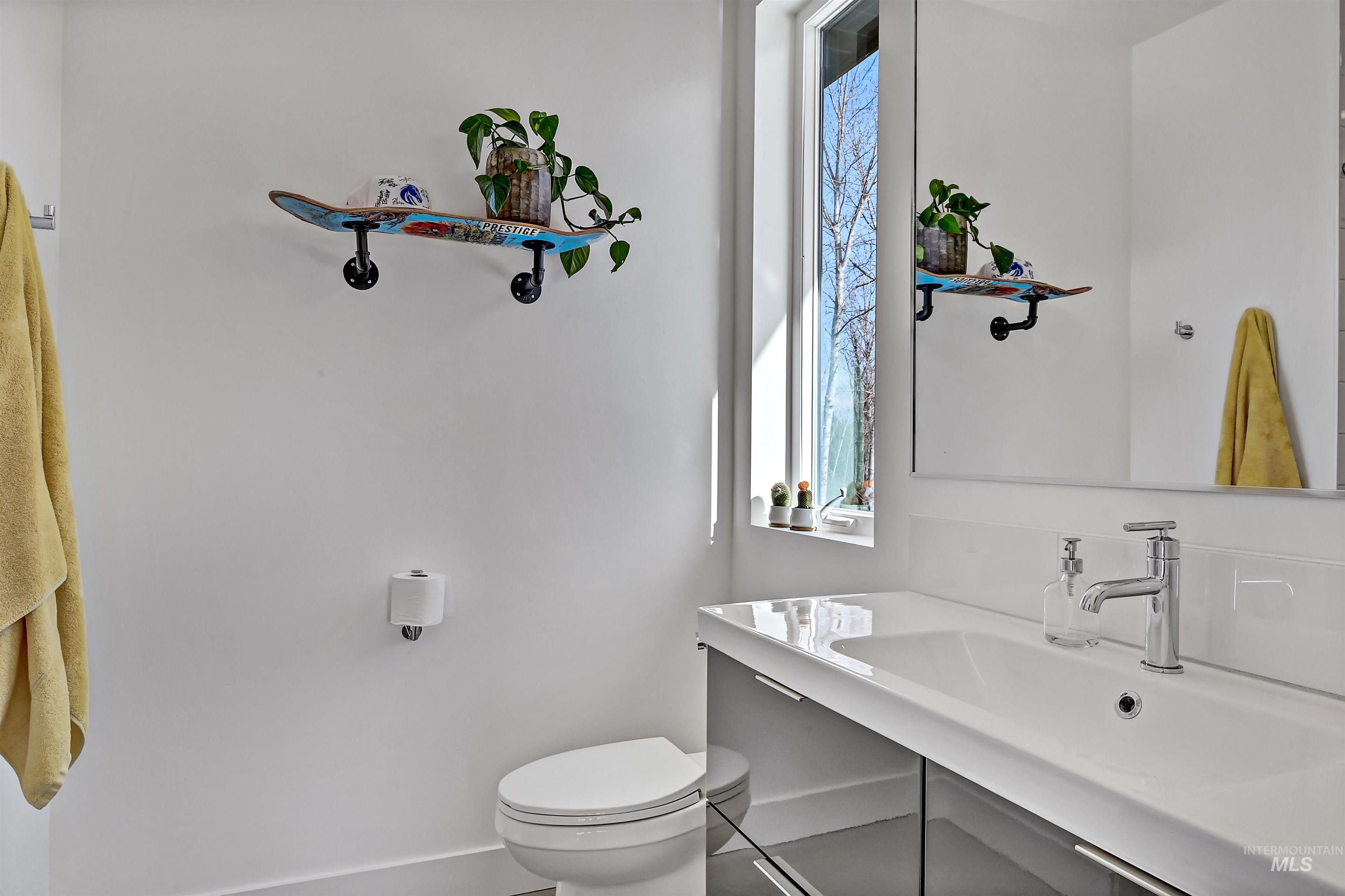 348 E Riversedge Drive, Eagle, Idaho 83616, 4 Bedrooms, 5 Bathrooms, Residential For Sale, Price $4,500,000,MLS 98976239