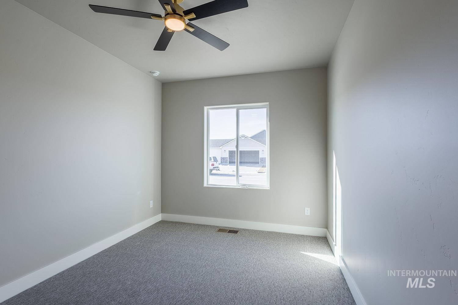 1692 Sandbar Rd, Emmett, Idaho 83617, 3 Bedrooms, 2 Bathrooms, Residential For Sale, Price $496,750,MLS 98976240