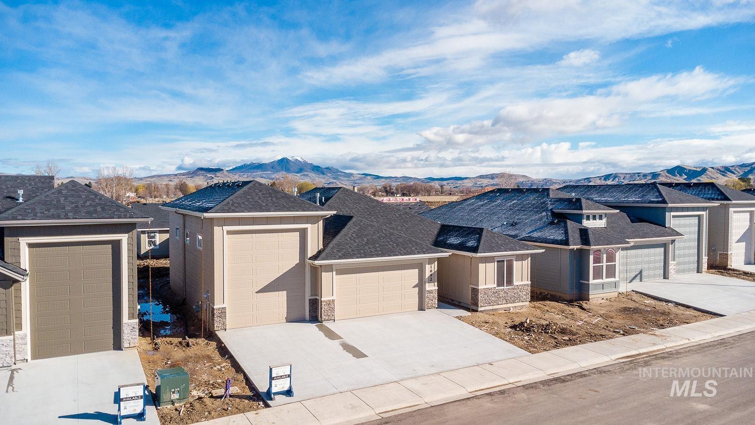 1692 Sandbar Rd, Emmett, Idaho 83617, 3 Bedrooms, 2 Bathrooms, Residential For Sale, Price $496,750,MLS 98976240