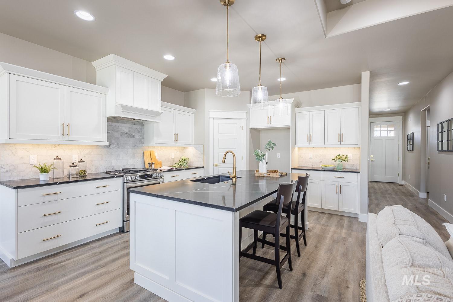 1692 Sandbar Rd, Emmett, Idaho 83617, 3 Bedrooms, 2 Bathrooms, Residential For Sale, Price $496,750,MLS 98976240