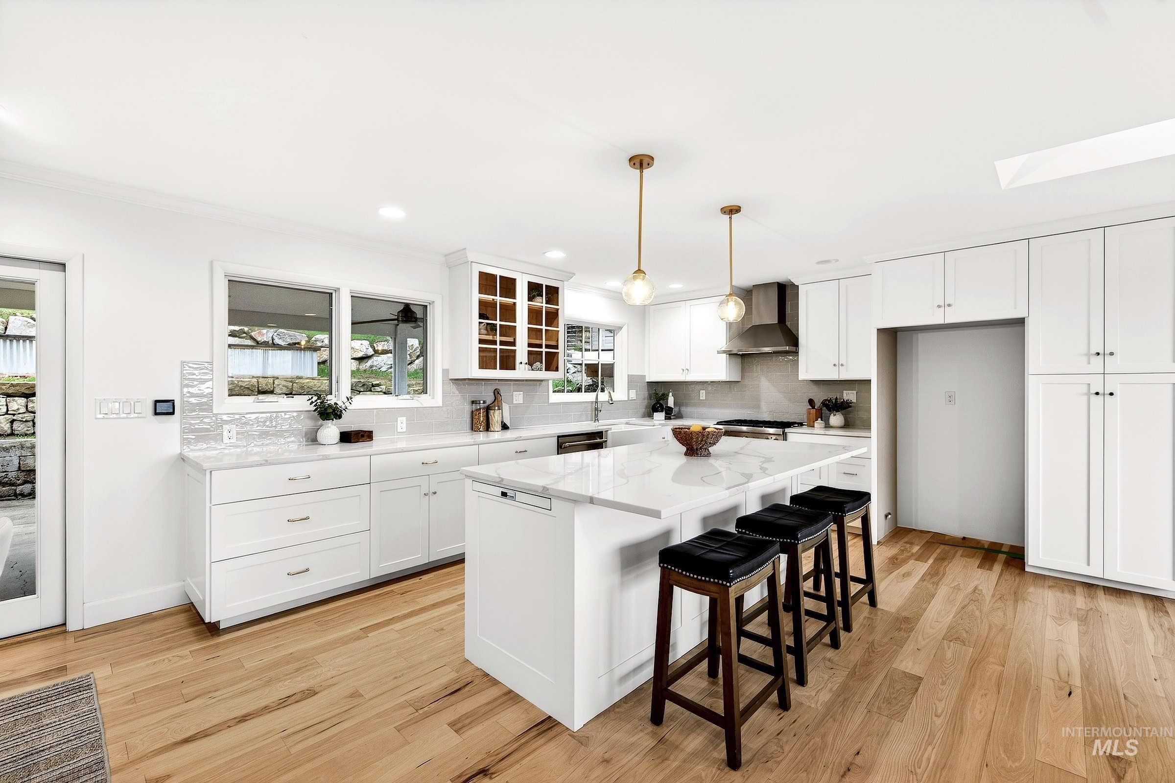 2109 W W Hillway Dr, Boise, Idaho 83702, 4 Bedrooms, 2.5 Bathrooms, Residential For Sale, Price $920,000, 98976242