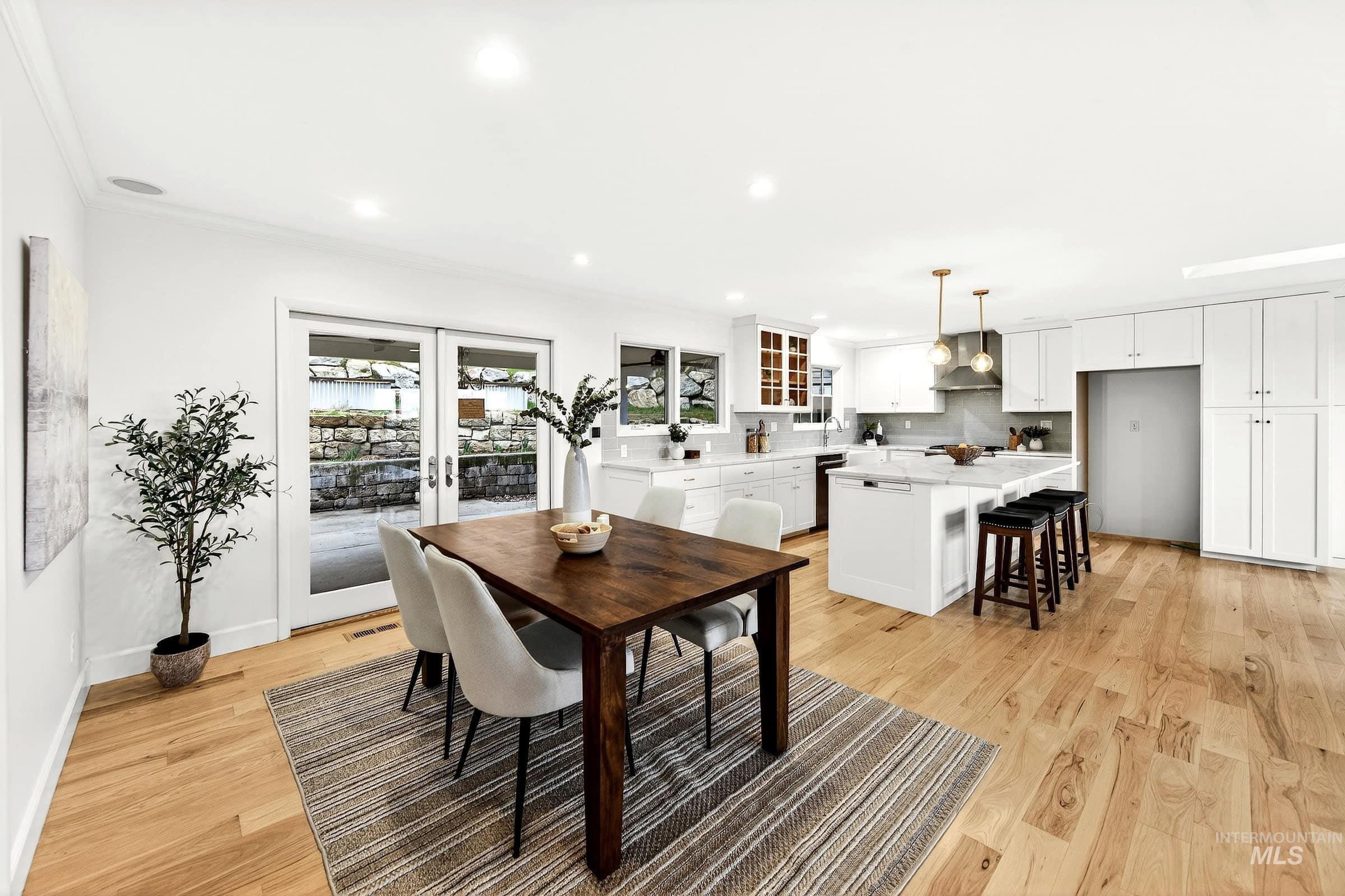 2109 W W Hillway Dr, Boise, Idaho 83702, 4 Bedrooms, 2.5 Bathrooms, Residential For Sale, Price $920,000, 98976242