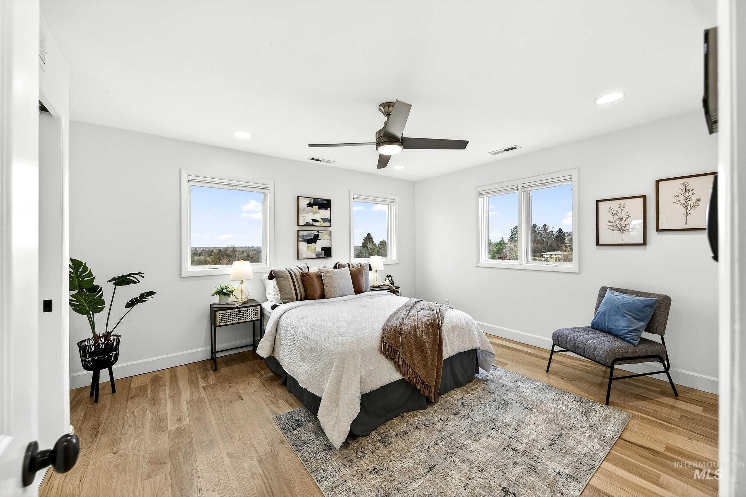 2109 W W Hillway Dr, Boise, Idaho 83702, 4 Bedrooms, 2.5 Bathrooms, Residential For Sale, Price $920,000, 98976242