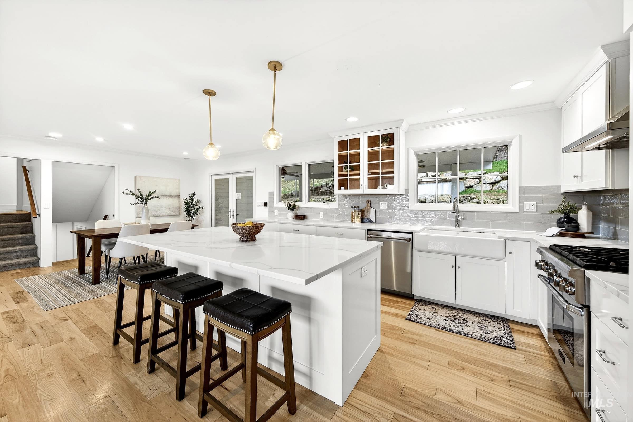 2109 W W Hillway Dr, Boise, Idaho 83702, 4 Bedrooms, 2.5 Bathrooms, Residential For Sale, Price $920,000, 98976242