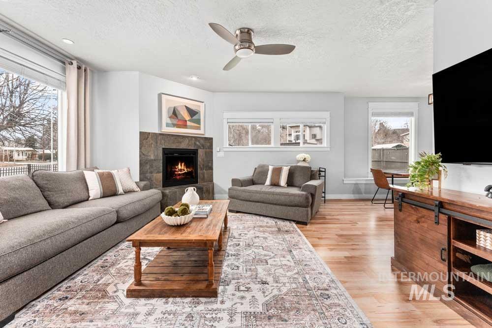 522 N Maple Avenue, Boise, Idaho 83712, 5 Bedrooms, 2.5 Bathrooms, Residential For Sale, Price $895,000, 98976243