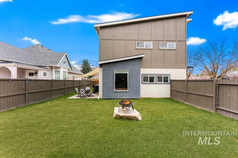 522 N Maple Avenue, Boise, Idaho 83712, 5 Bedrooms, 2.5 Bathrooms, Residential For Sale, Price $895,000, 98976243