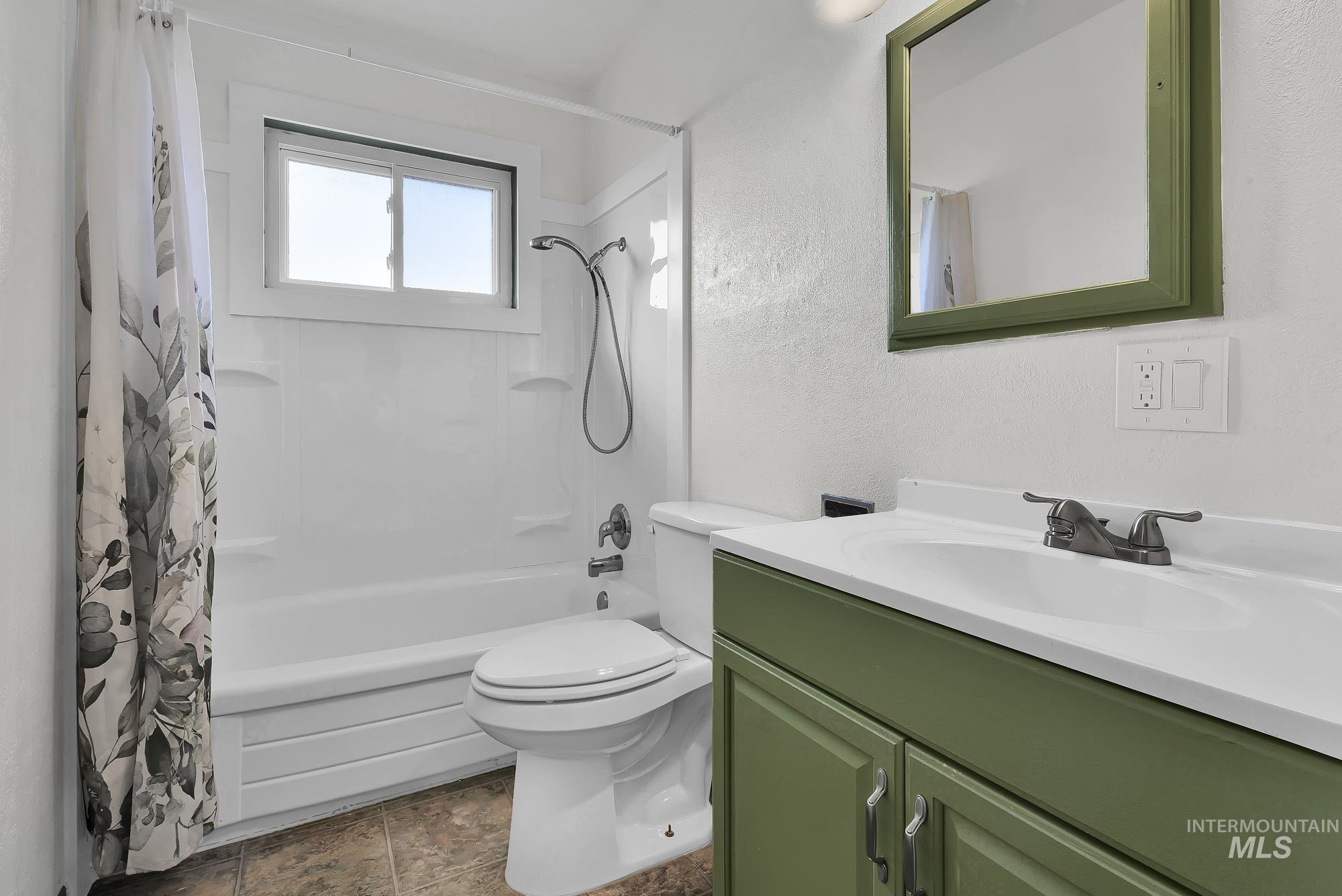 517 S Minnesota, Fruitland, Idaho 83619, 2 Bedrooms, 1 Bathroom, Residential For Sale, Price $285,000,MLS 98976247