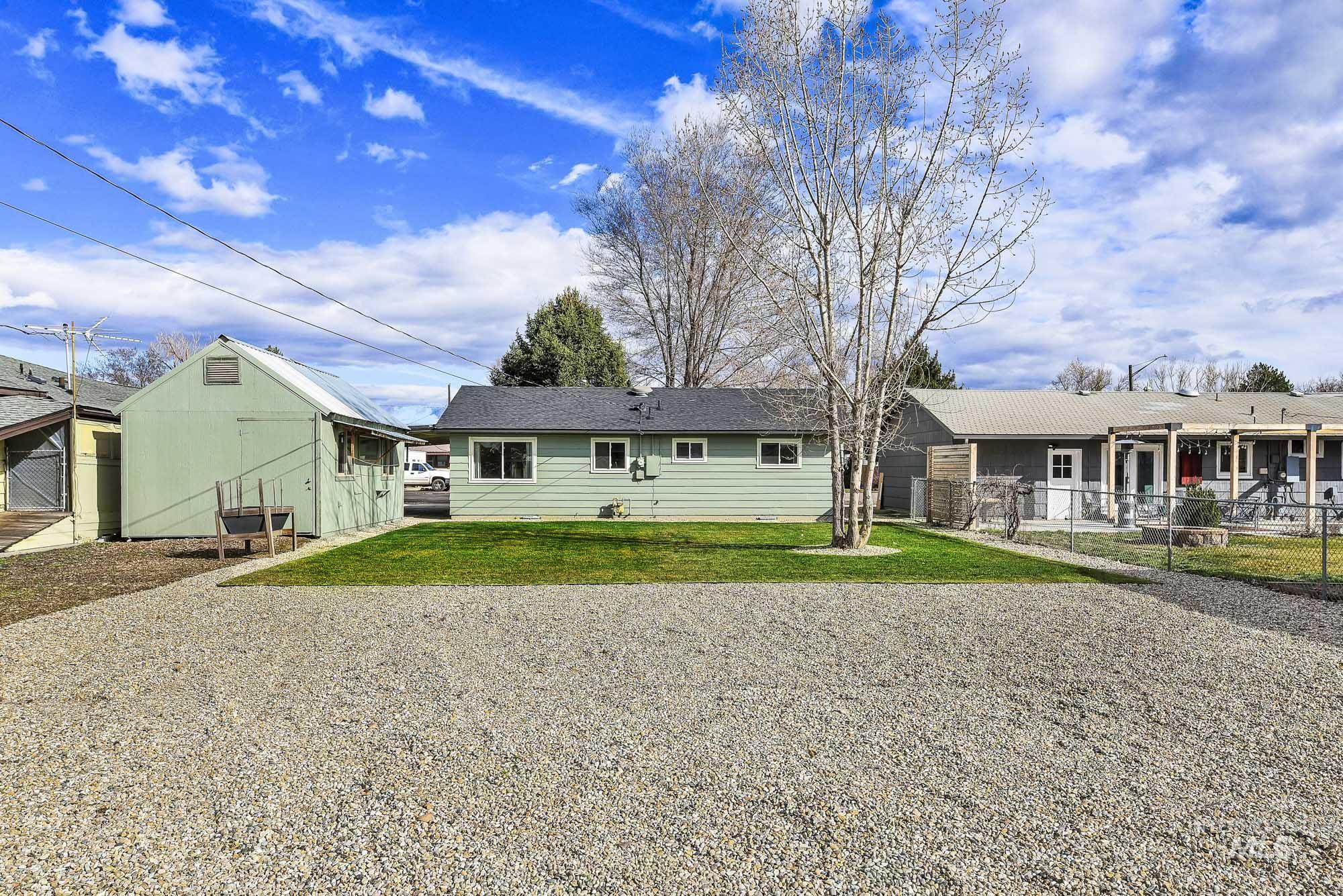 517 S Minnesota, Fruitland, Idaho 83619, 2 Bedrooms, 1 Bathroom, Residential For Sale, Price $285,000,MLS 98976247