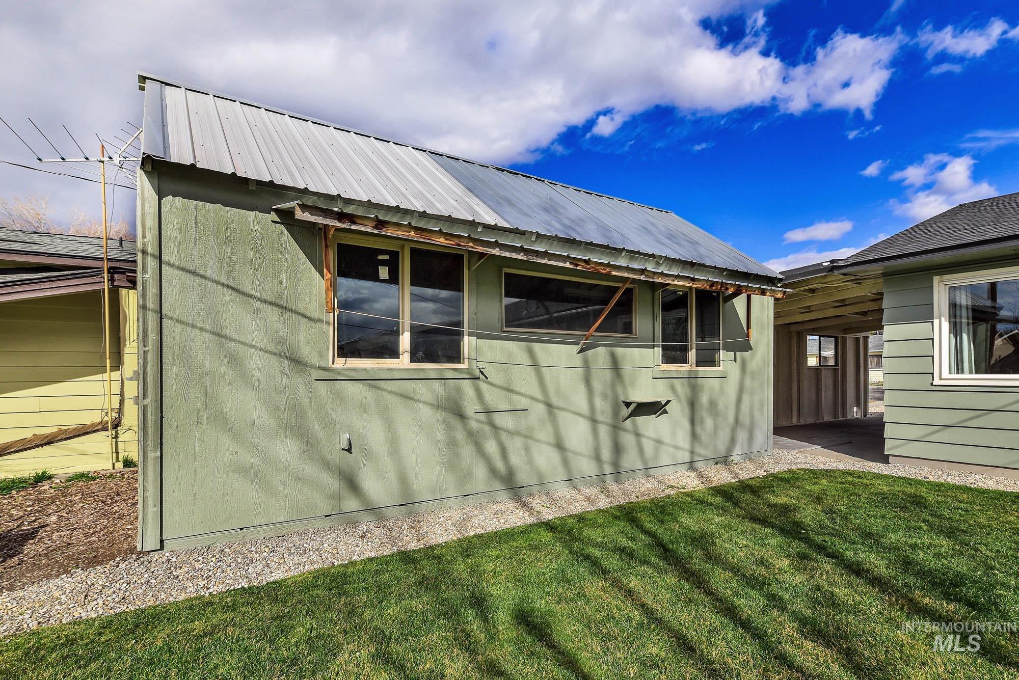 517 S Minnesota, Fruitland, Idaho 83619, 2 Bedrooms, 1 Bathroom, Residential For Sale, Price $285,000,MLS 98976247