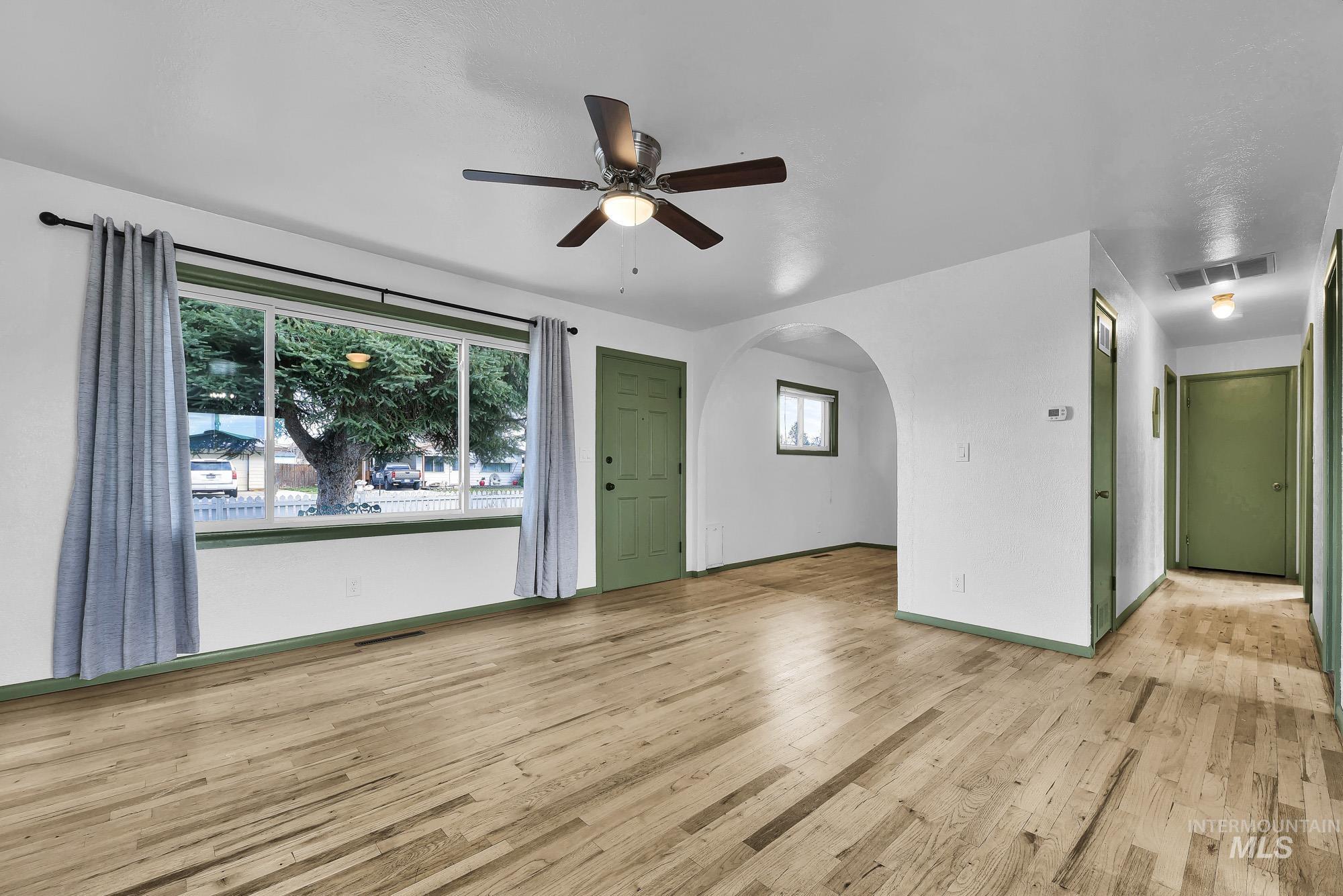 517 S Minnesota, Fruitland, Idaho 83619, 2 Bedrooms, 1 Bathroom, Residential For Sale, Price $285,000,MLS 98976247