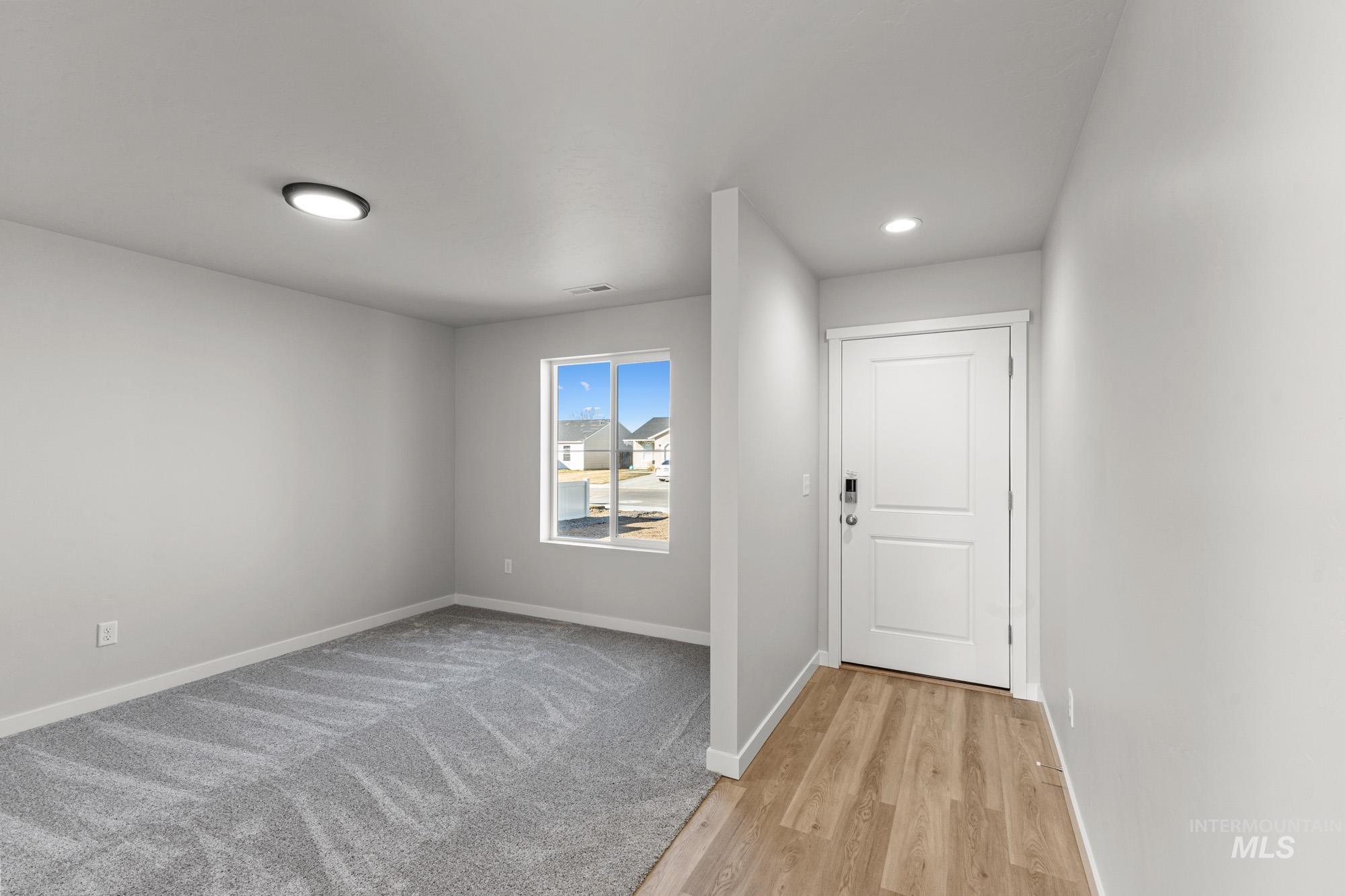 1715 N Birch St, Jerome, Idaho 83338, 4 Bedrooms, 2.5 Bathrooms, Residential For Sale, Price $474,990,MLS 98976248