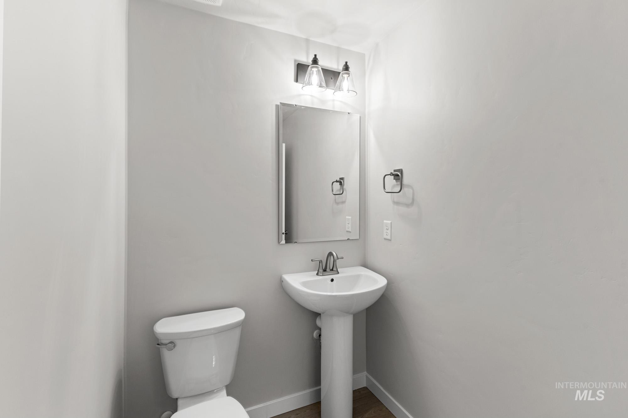 1715 N Birch St, Jerome, Idaho 83338, 4 Bedrooms, 2.5 Bathrooms, Residential For Sale, Price $474,990,MLS 98976248