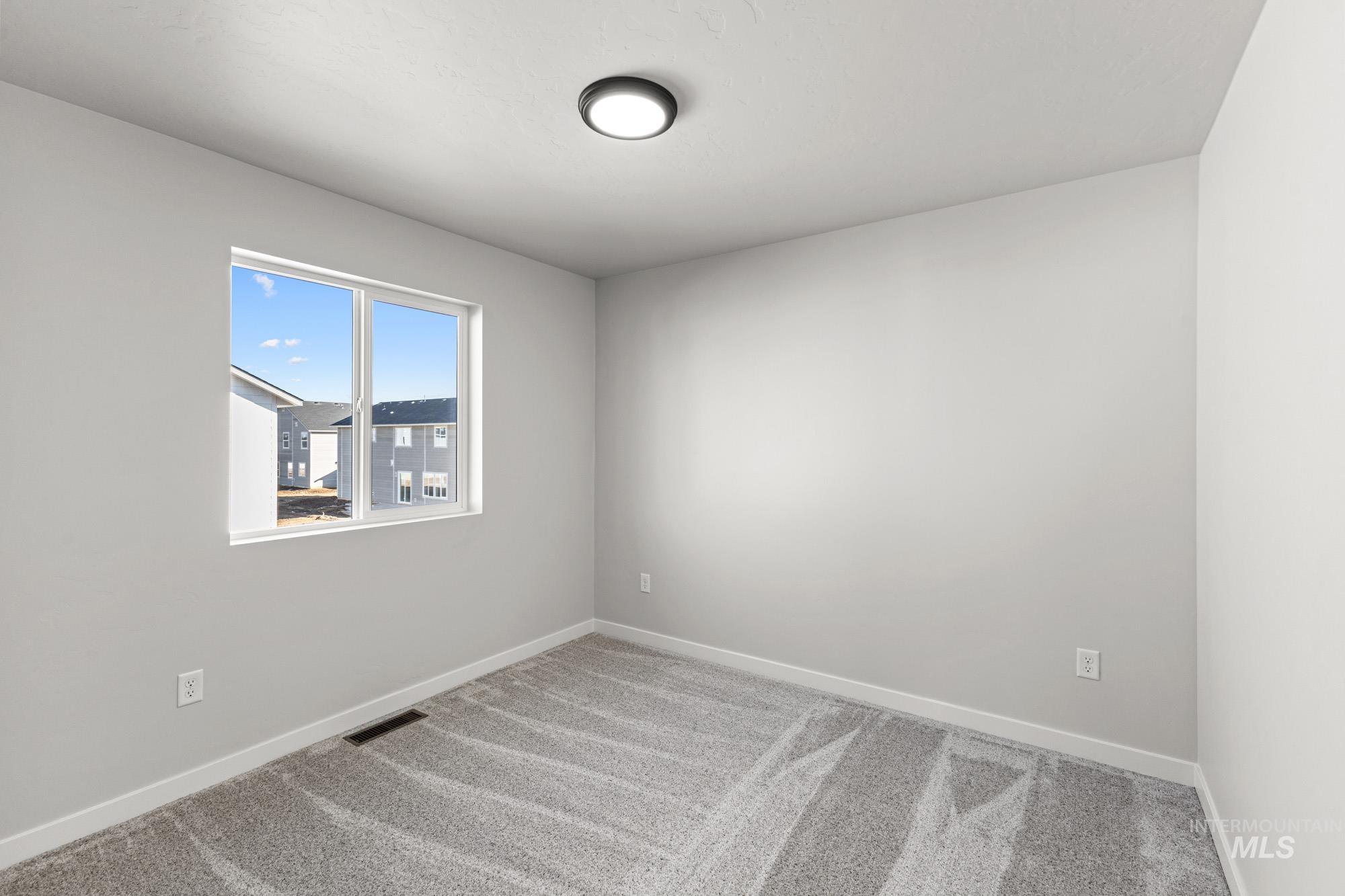 1715 N Birch St, Jerome, Idaho 83338, 4 Bedrooms, 2.5 Bathrooms, Residential For Sale, Price $474,990,MLS 98976248