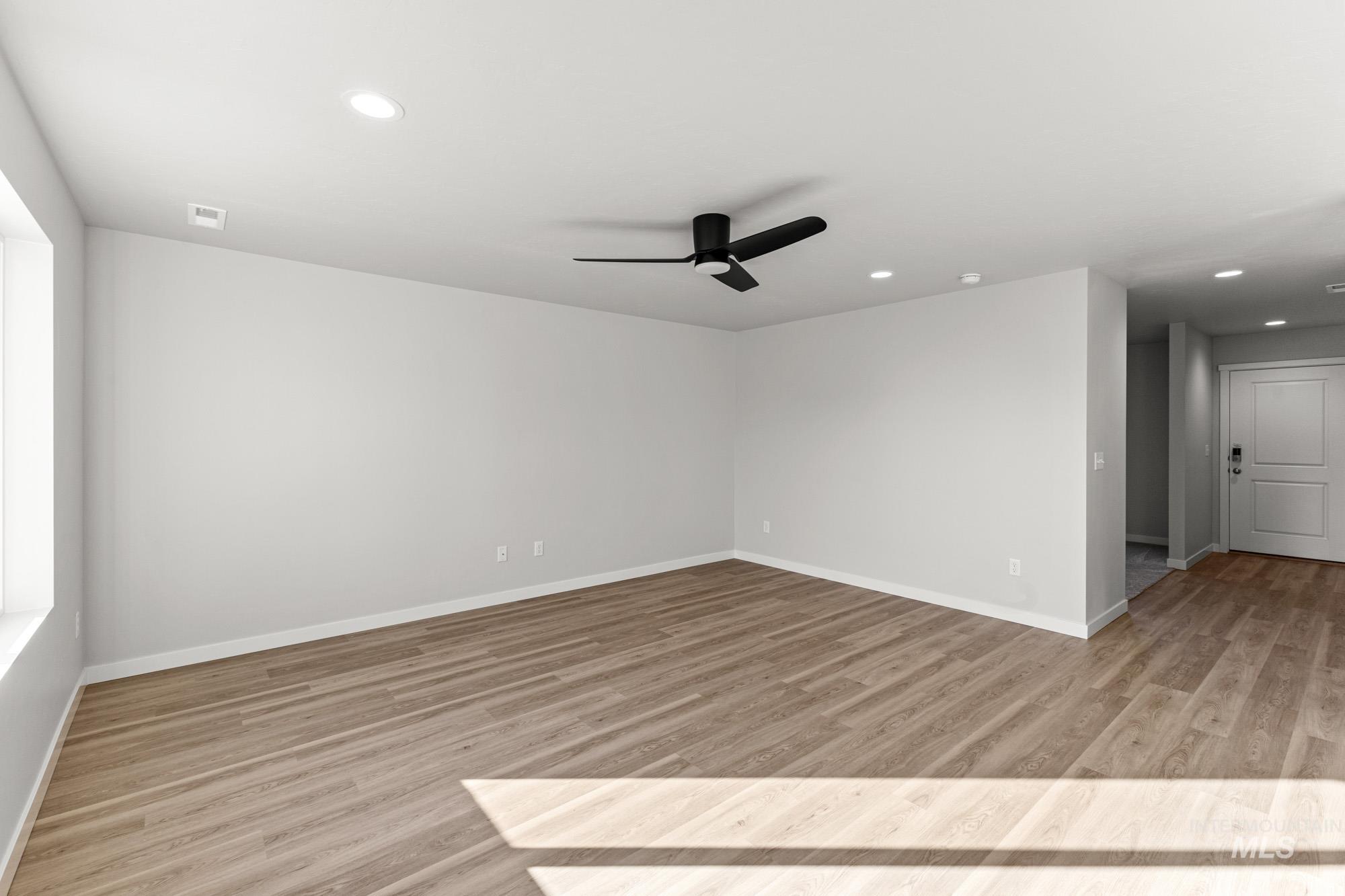 1715 N Birch St, Jerome, Idaho 83338, 4 Bedrooms, 2.5 Bathrooms, Residential For Sale, Price $474,990,MLS 98976248