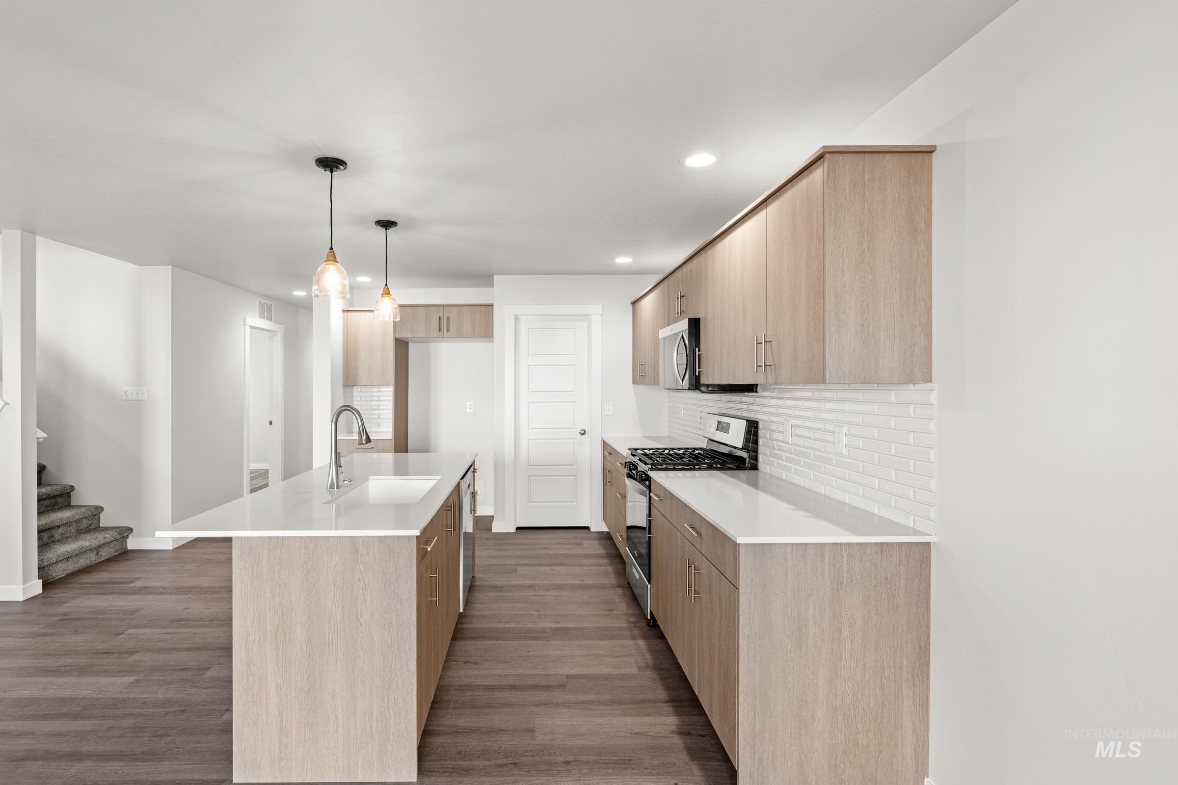 6646 W Black Butte Dr, Meridian, Idaho 83646, 4 Bedrooms, 2.5 Bathrooms, Residential For Sale, Price $509,990,MLS 98976249