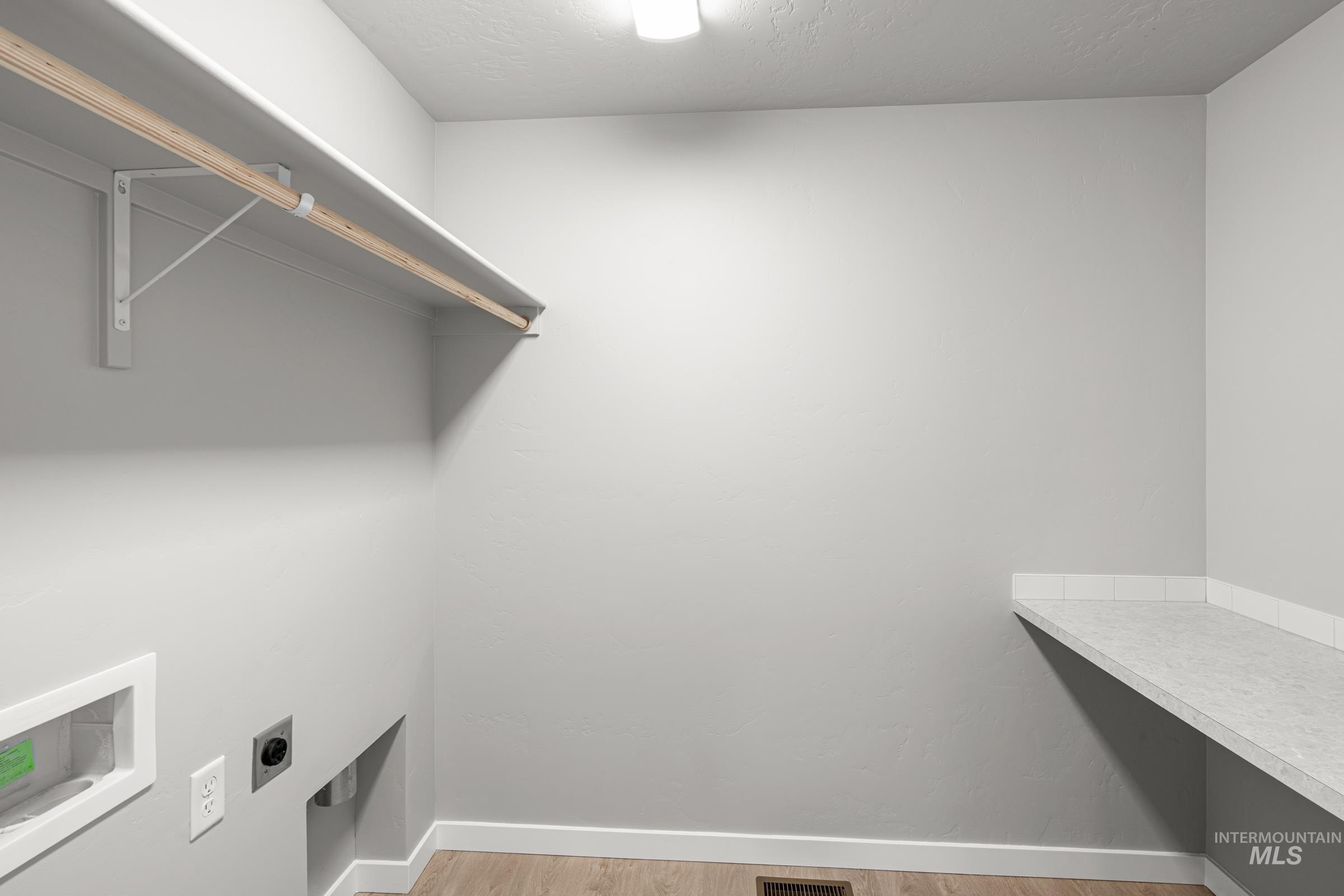 6642 W Black Butte Dr, Meridian, Idaho 83646, 3 Bedrooms, 2.5 Bathrooms, Residential For Sale, Price $499,990,MLS 98976251