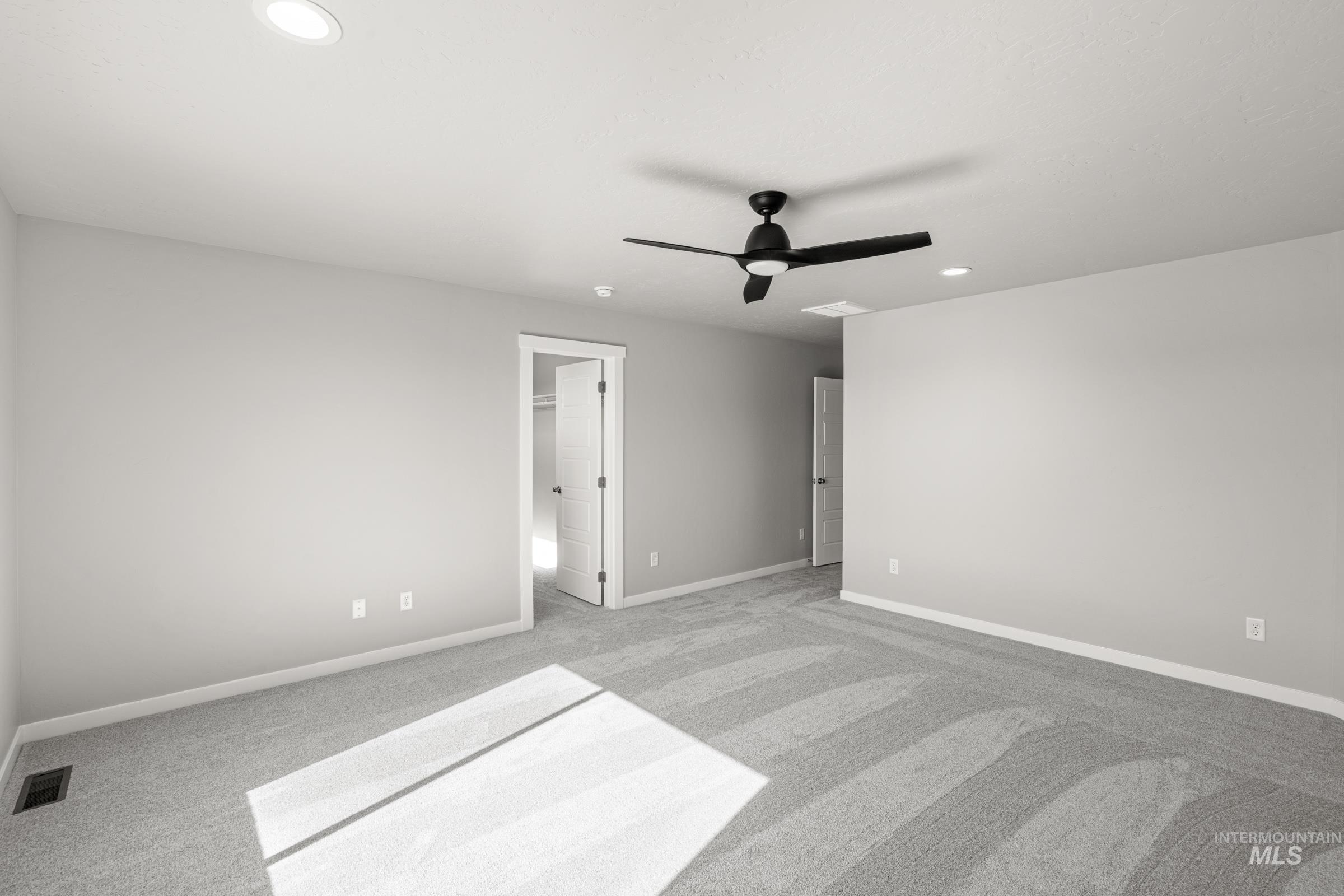 6642 W Black Butte Dr, Meridian, Idaho 83646, 3 Bedrooms, 2.5 Bathrooms, Residential For Sale, Price $499,990,MLS 98976251