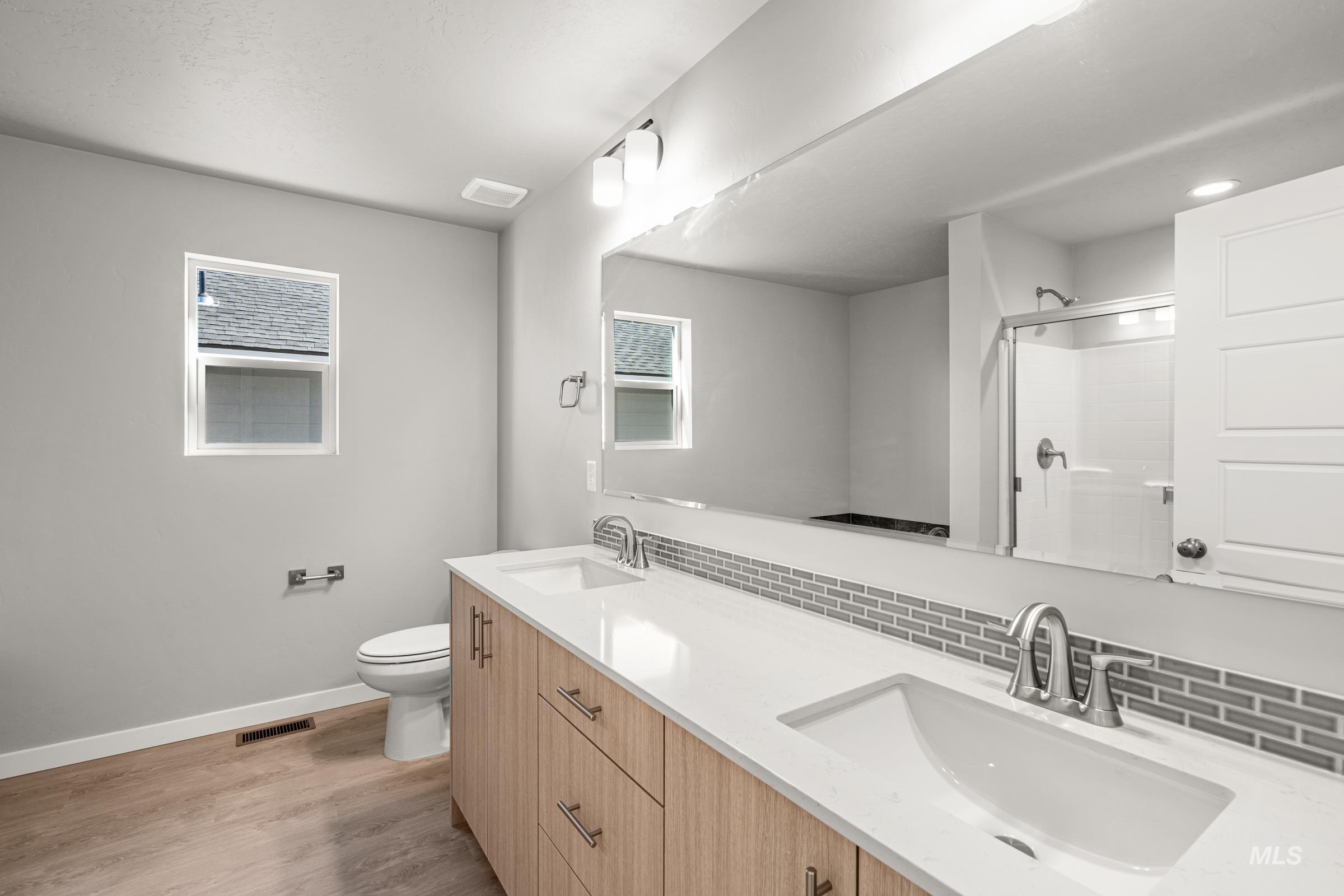 6642 W Black Butte Dr, Meridian, Idaho 83646, 3 Bedrooms, 2.5 Bathrooms, Residential For Sale, Price $499,990,MLS 98976251