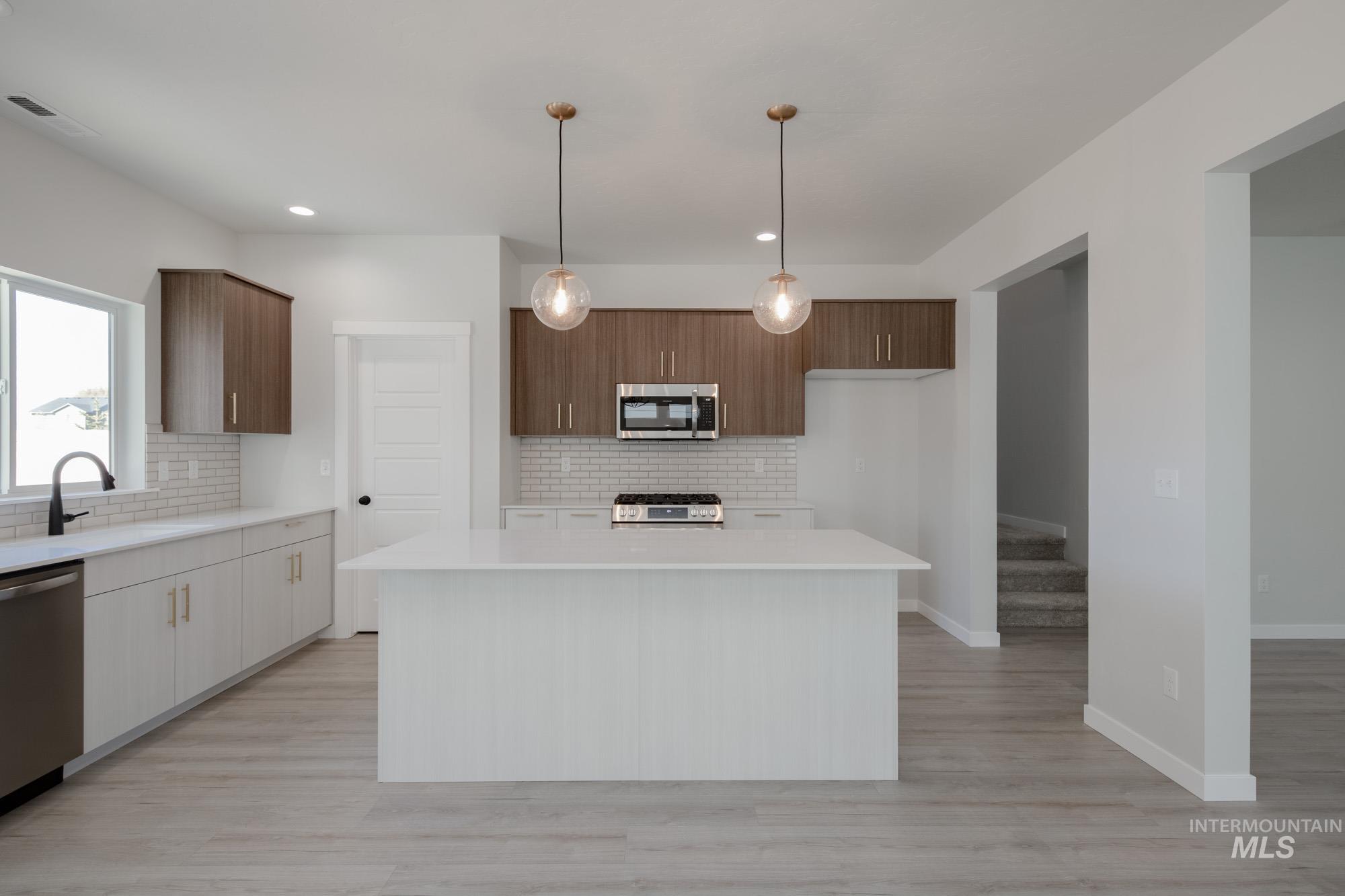 6642 W Black Butte Dr, Meridian, Idaho 83646, 3 Bedrooms, 2.5 Bathrooms, Residential For Sale, Price $499,990, 98976251