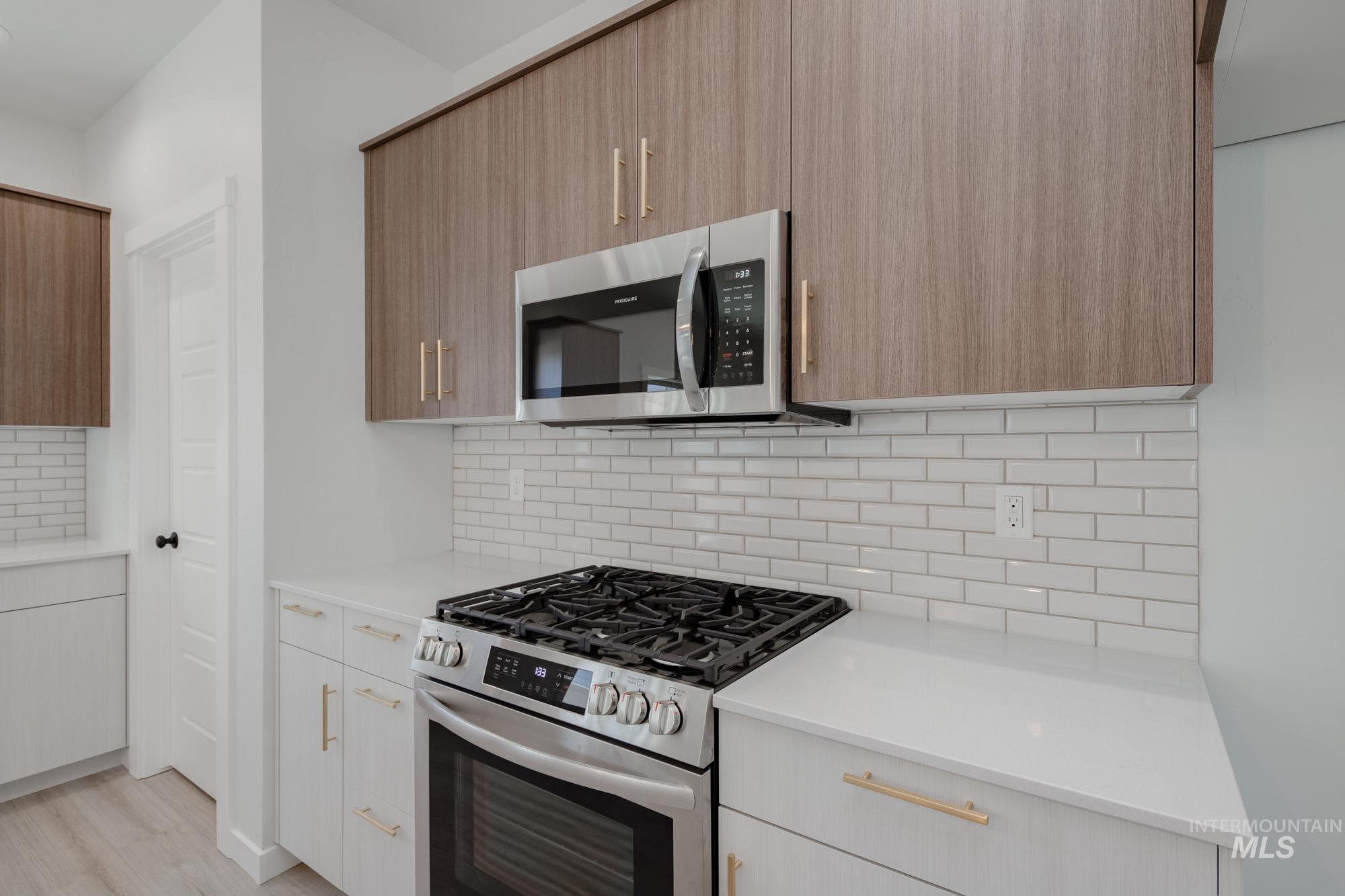 6642 W Black Butte Dr, Meridian, Idaho 83646, 3 Bedrooms, 2.5 Bathrooms, Residential For Sale, Price $499,990, 98976251