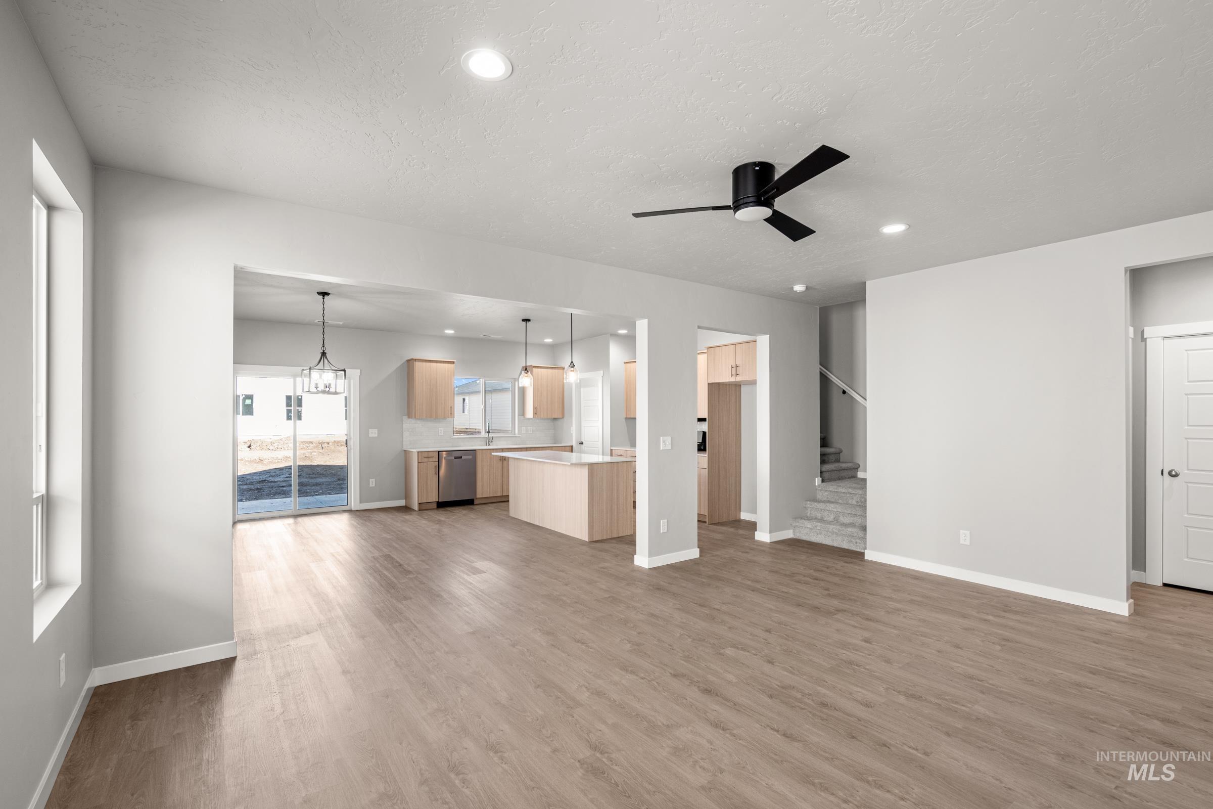 6642 W Black Butte Dr, Meridian, Idaho 83646, 3 Bedrooms, 2.5 Bathrooms, Residential For Sale, Price $499,990,MLS 98976251