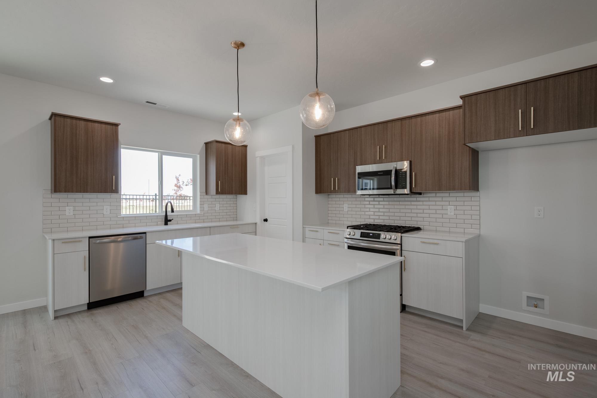 6642 W Black Butte Dr, Meridian, Idaho 83646, 3 Bedrooms, 2.5 Bathrooms, Residential For Sale, Price $499,990, 98976251