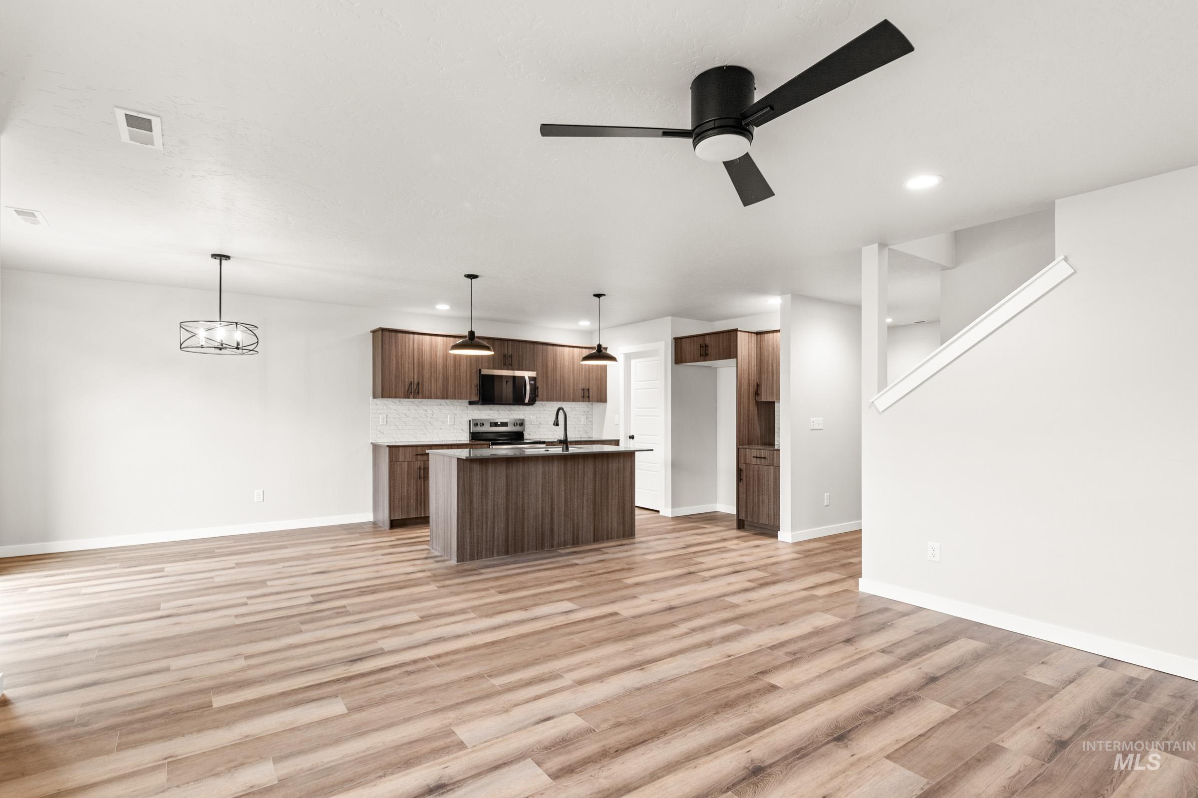 6638 W Black Butte Dr, Meridian, Idaho 83646, 3 Bedrooms, 2.5 Bathrooms, Residential For Sale, Price $474,990, 98976252