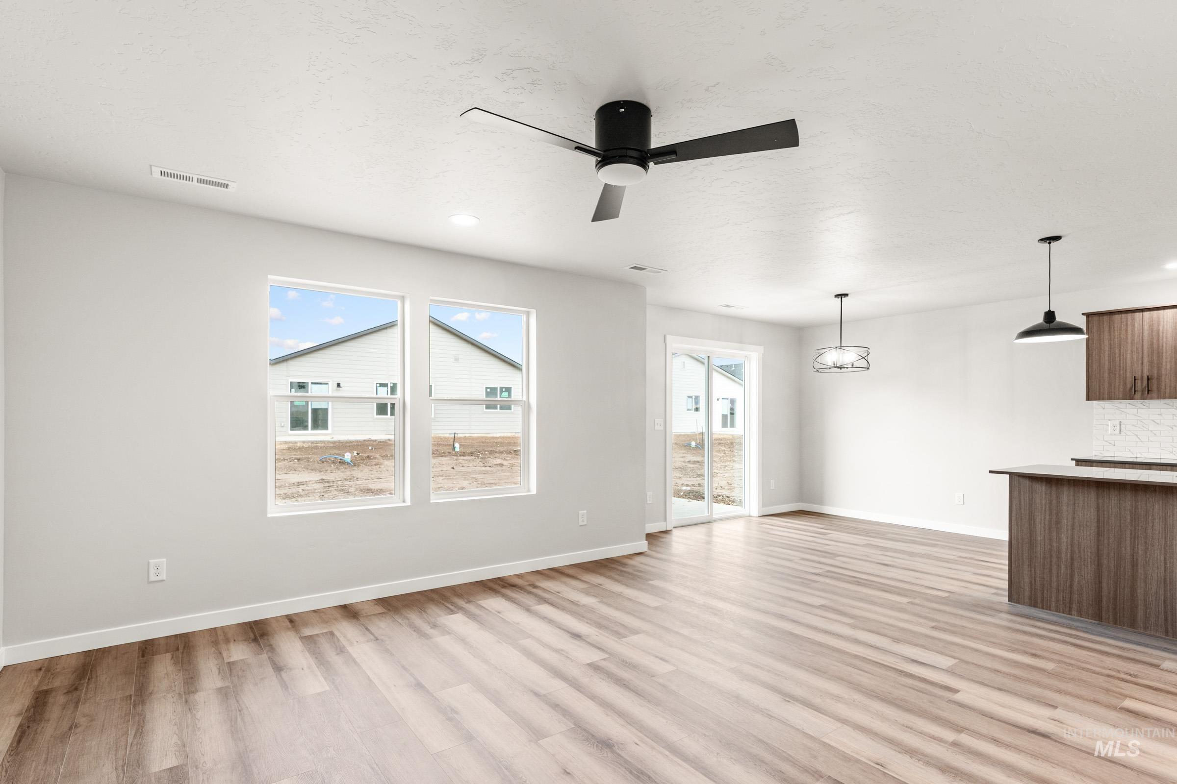 6638 W Black Butte Dr, Meridian, Idaho 83646, 3 Bedrooms, 2.5 Bathrooms, Residential For Sale, Price $474,990, 98976252