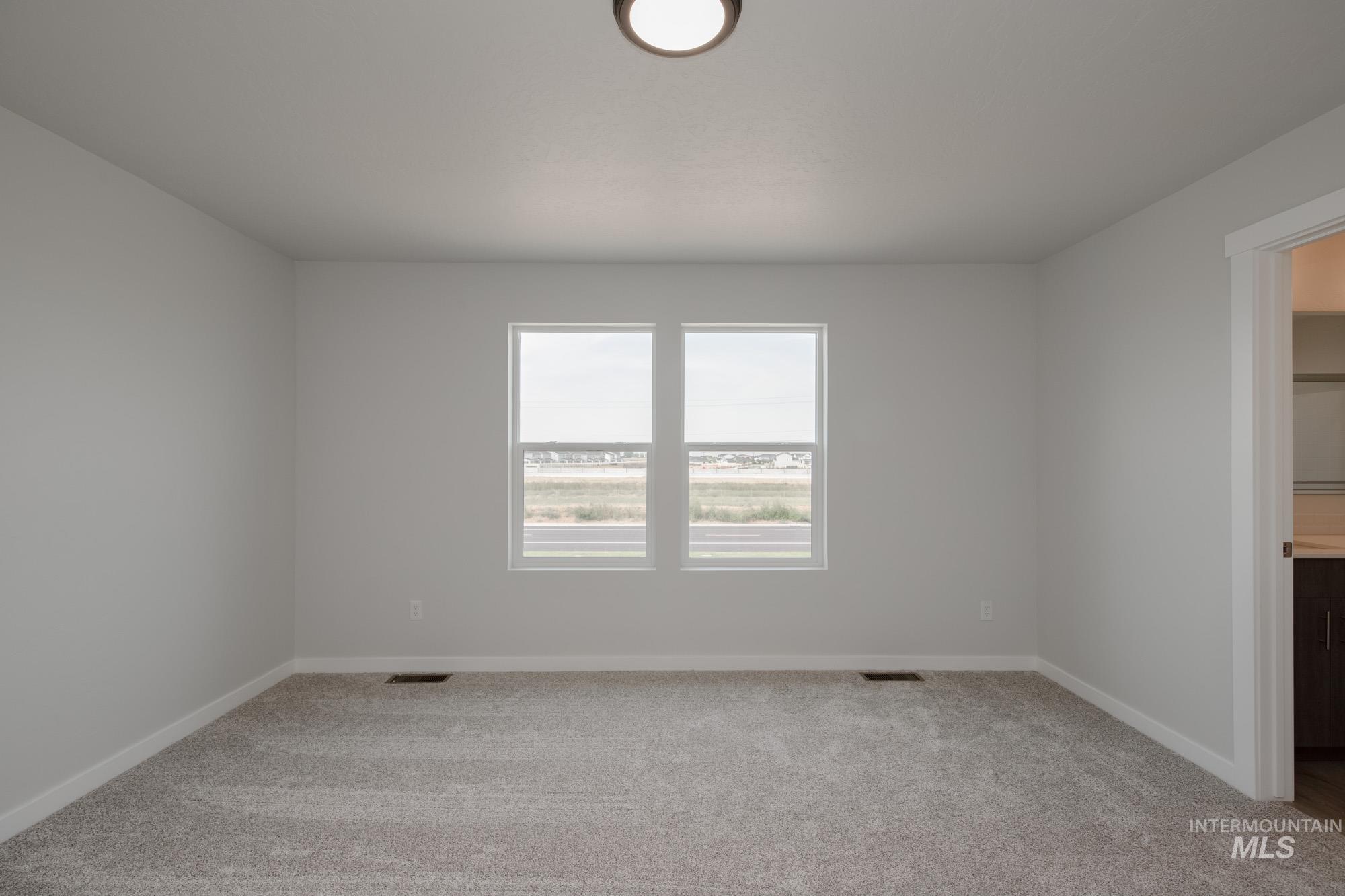 6751 W Redwood Creek Dr, Meridian, Idaho 83646, 3 Bedrooms, 2.5 Bathrooms, Residential For Sale, Price $454,990, 98976254