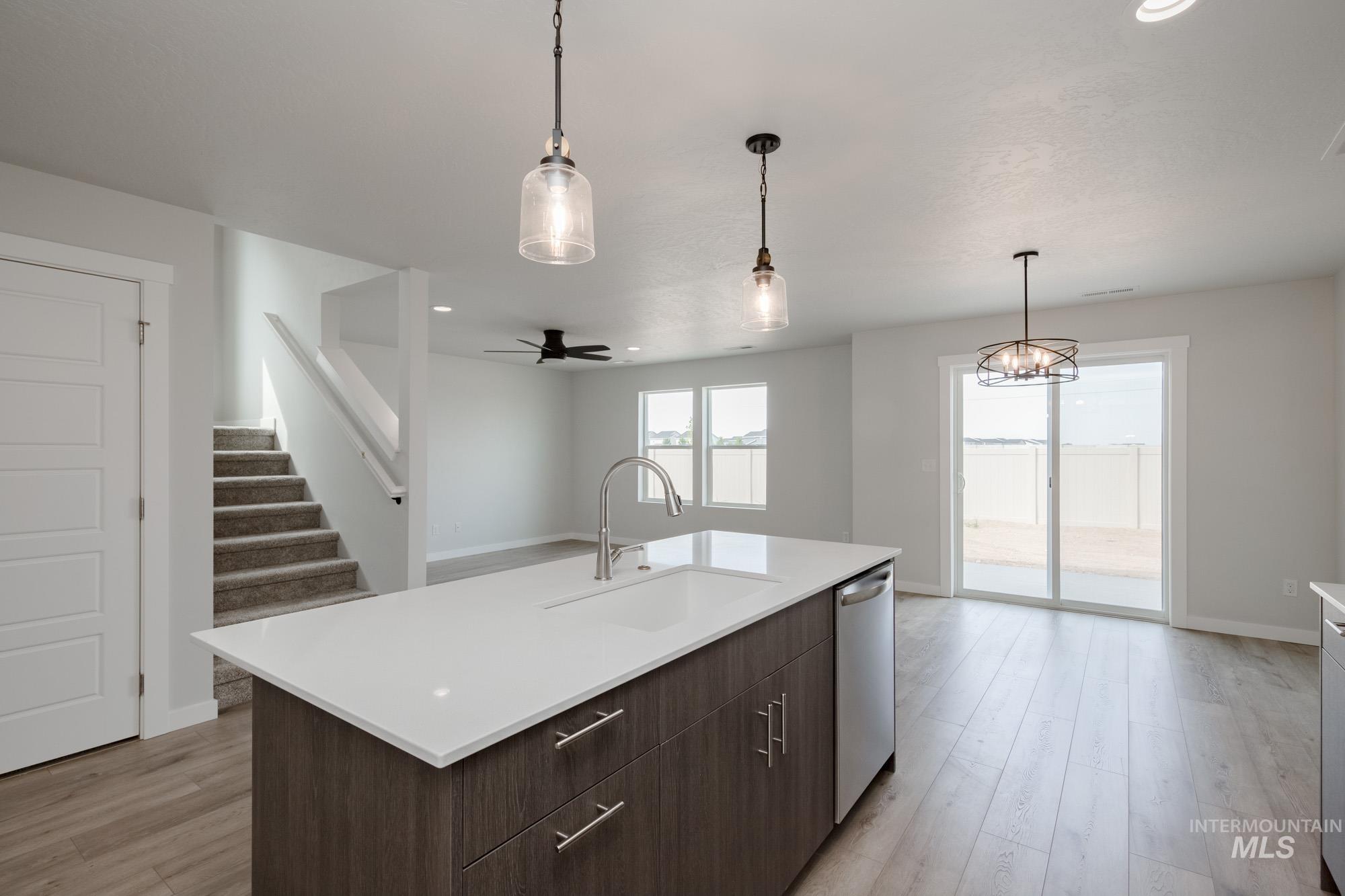 6751 W Redwood Creek Dr, Meridian, Idaho 83646, 3 Bedrooms, 2.5 Bathrooms, Residential For Sale, Price $454,990, 98976254