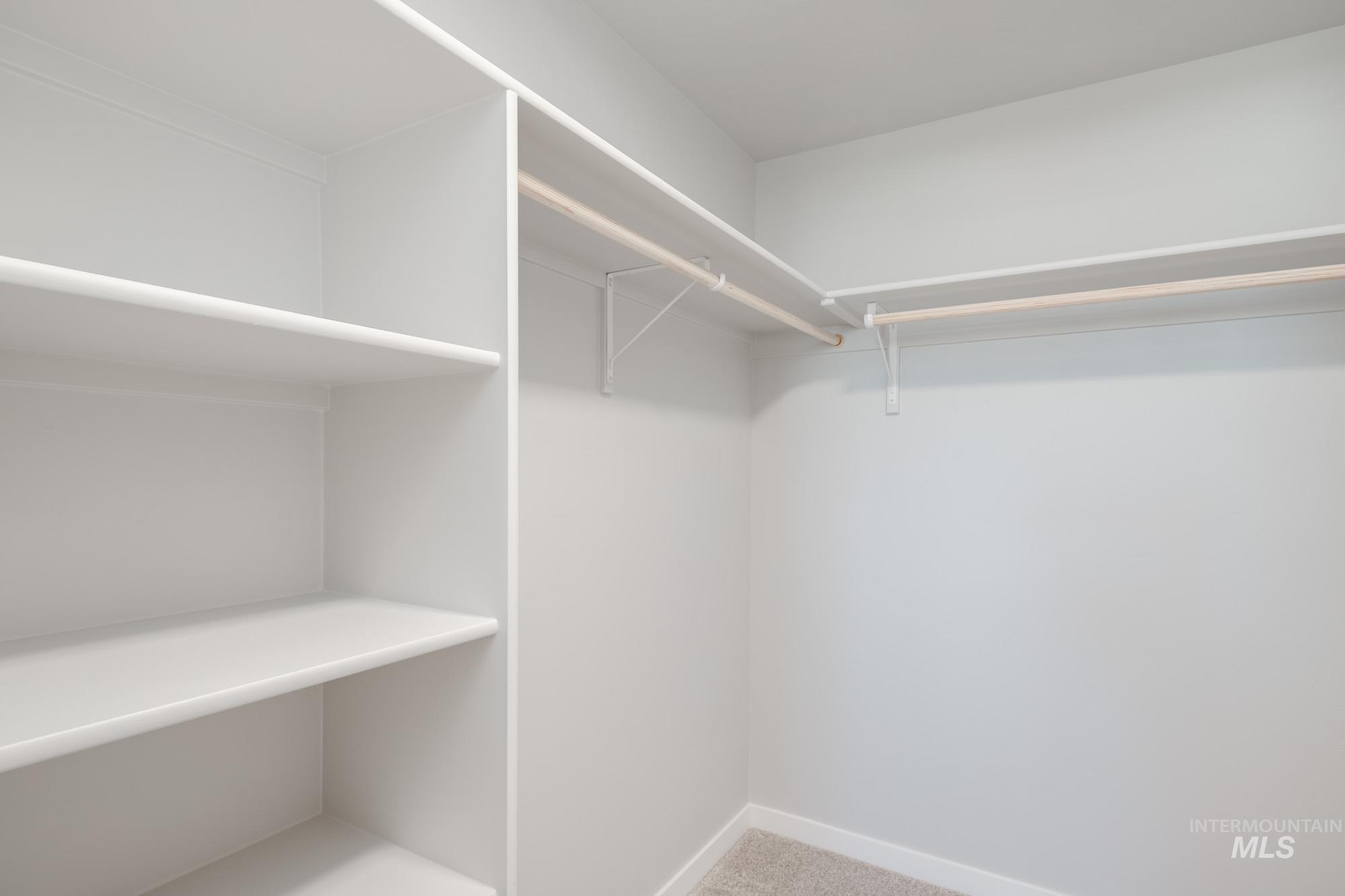 6733 W Redwood Creek Dr, Meridian, Idaho 83646, 3 Bedrooms, 2.5 Bathrooms, Residential For Sale, Price $484,990, 98976255