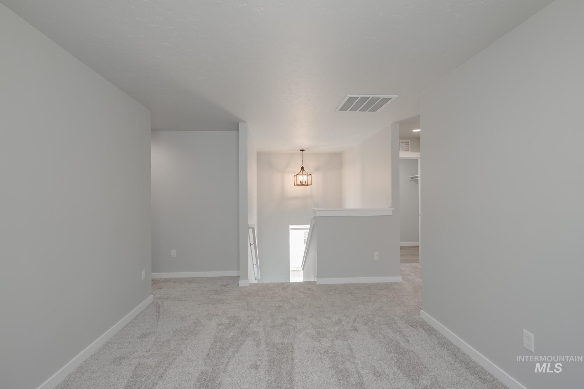 6733 W Redwood Creek Dr, Meridian, Idaho 83646, 3 Bedrooms, 2.5 Bathrooms, Residential For Sale, Price $484,990, 98976255